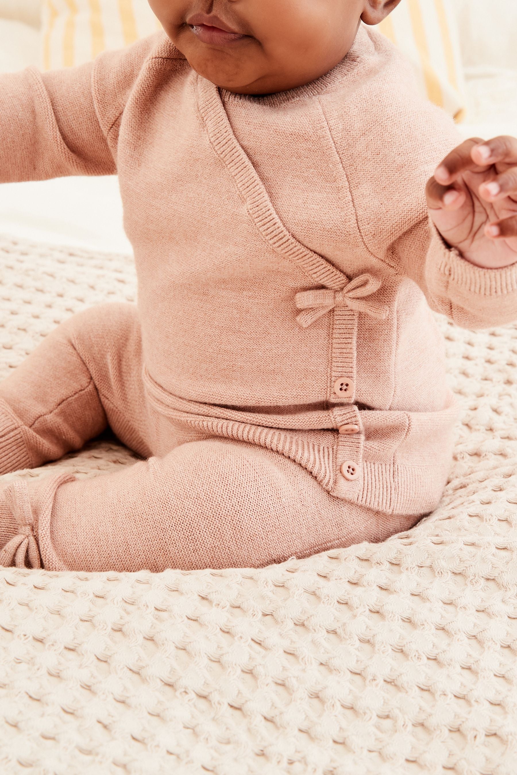 Pink Knitted Baby 2 Piece Set (0mths-2yrs)