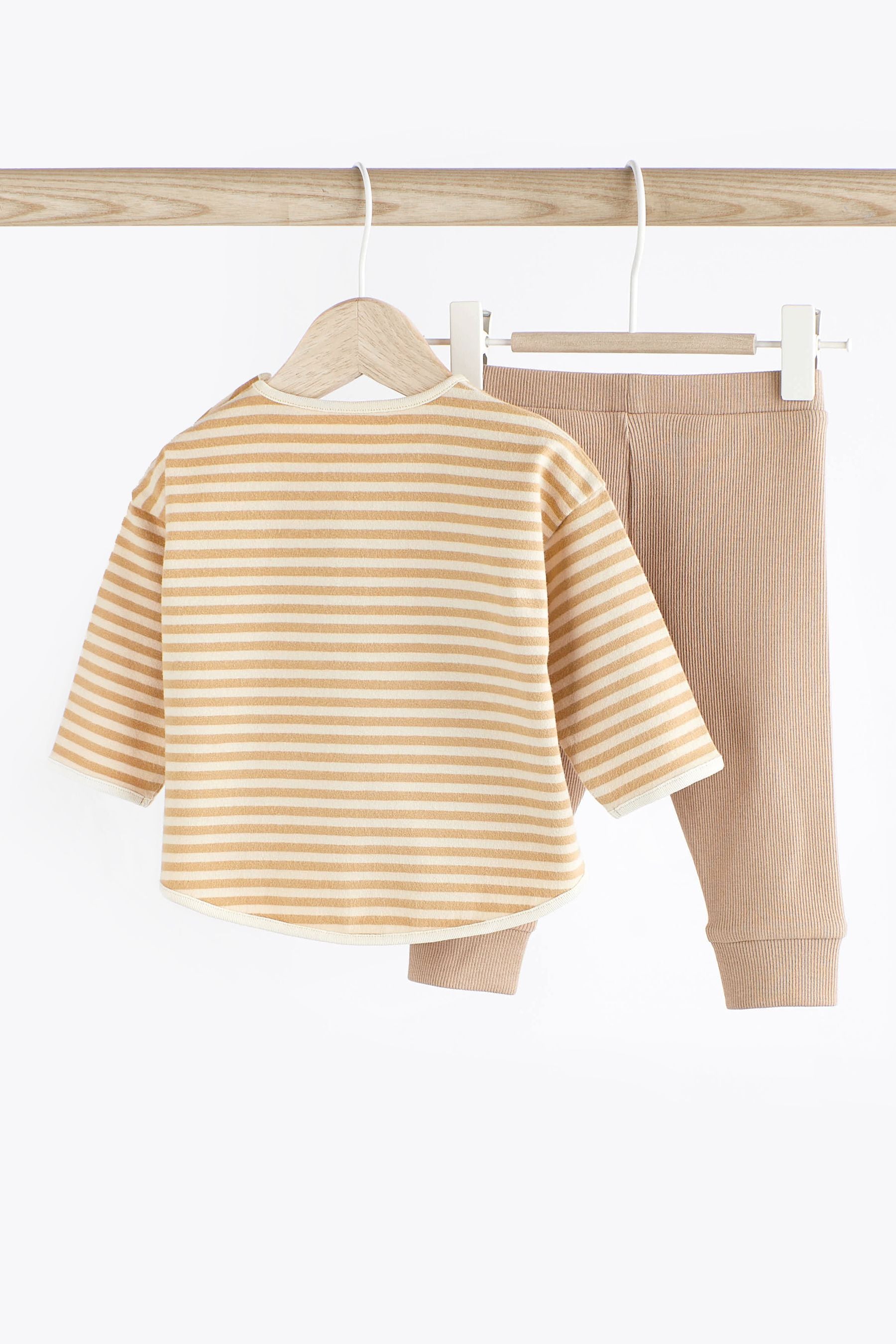 Neutral Elephant Baby T-Shirt And Leggings 2 Piece Set