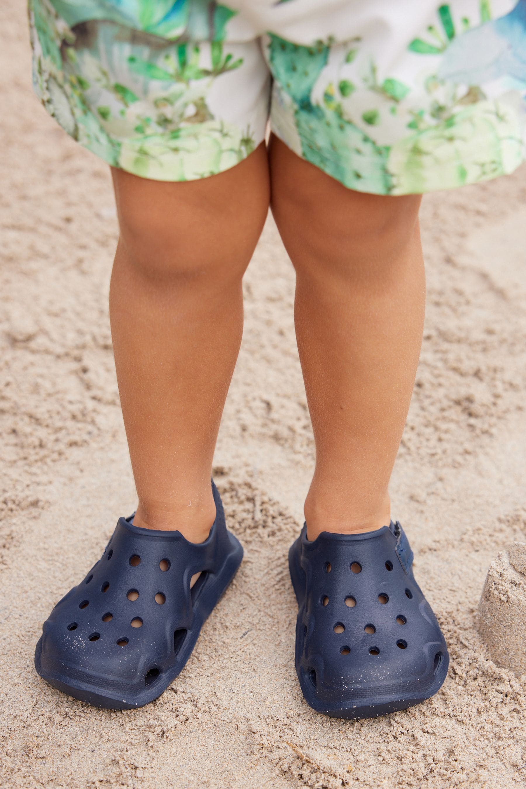 Navy Moulded Closed Toe Clogs