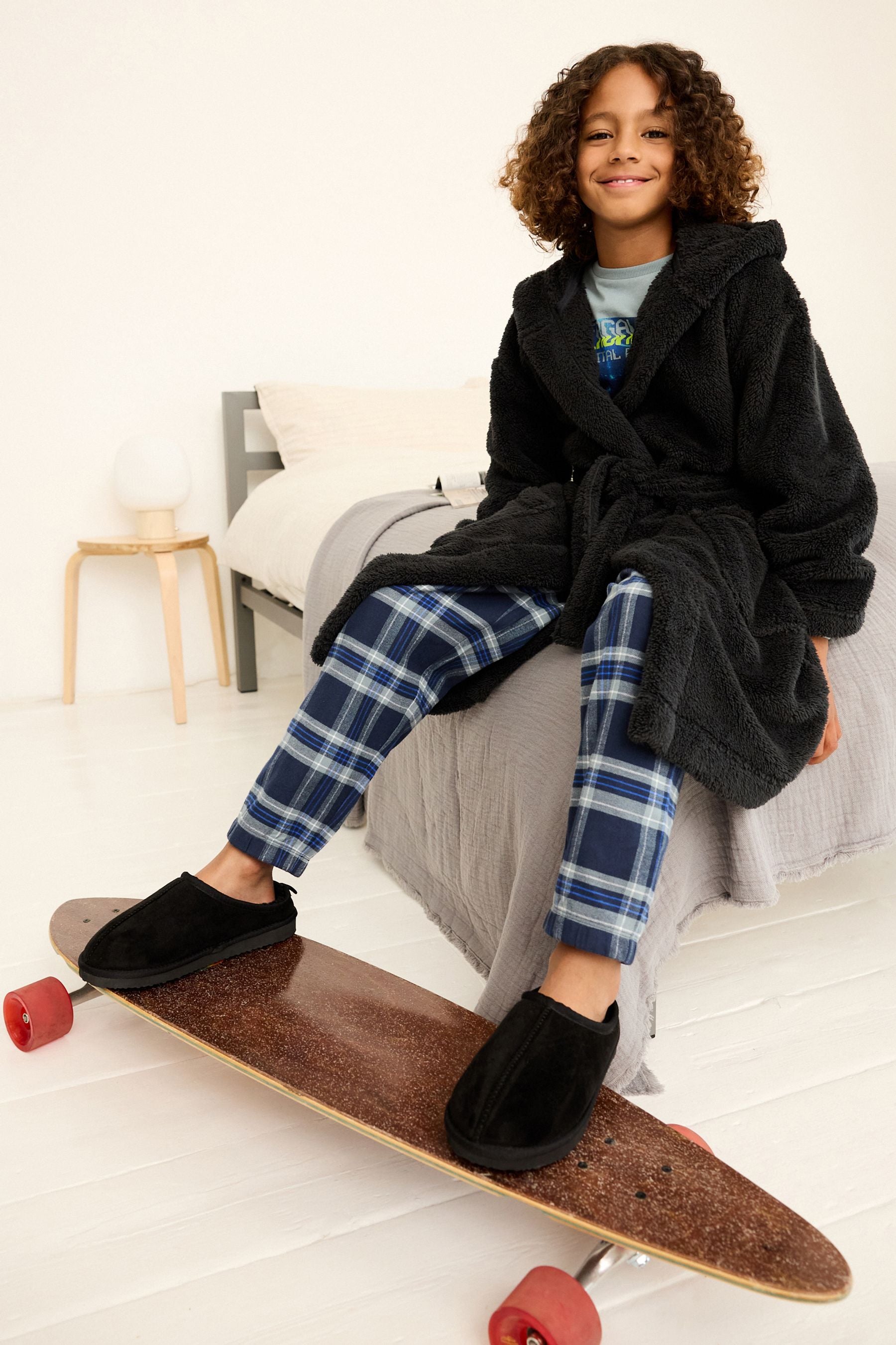 Black Fleece Dressing Gown (2-16yrs)