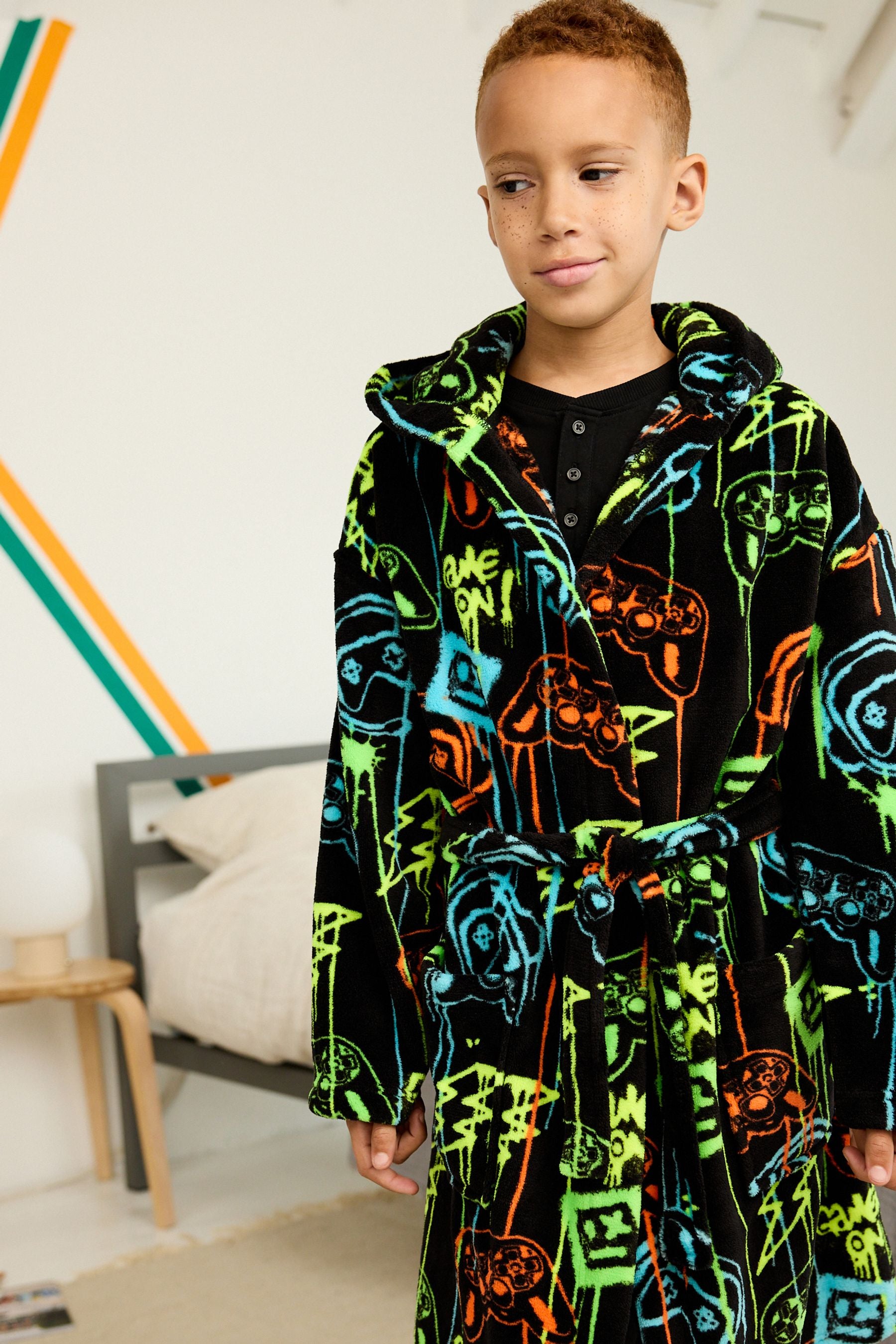 Multi Gamer Fleece Dressing Gown (3-16yrs)