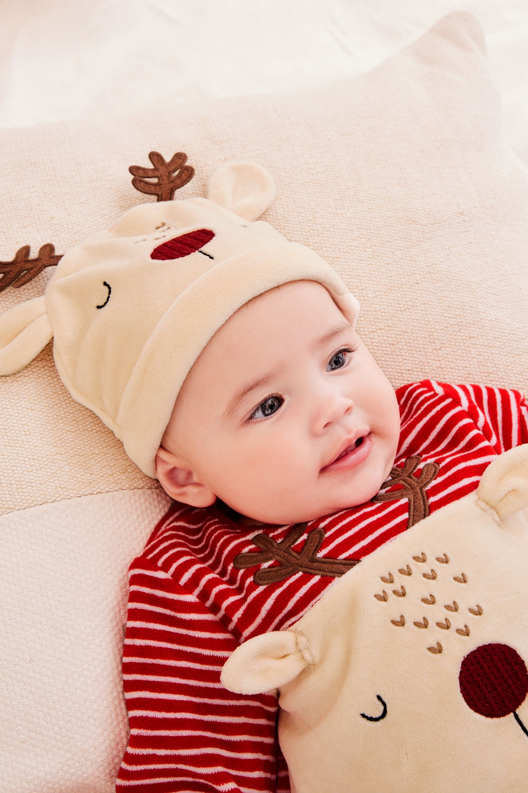 Cream/Red Christmas Velour Baby Sleepsuit (0mths-2yrs)