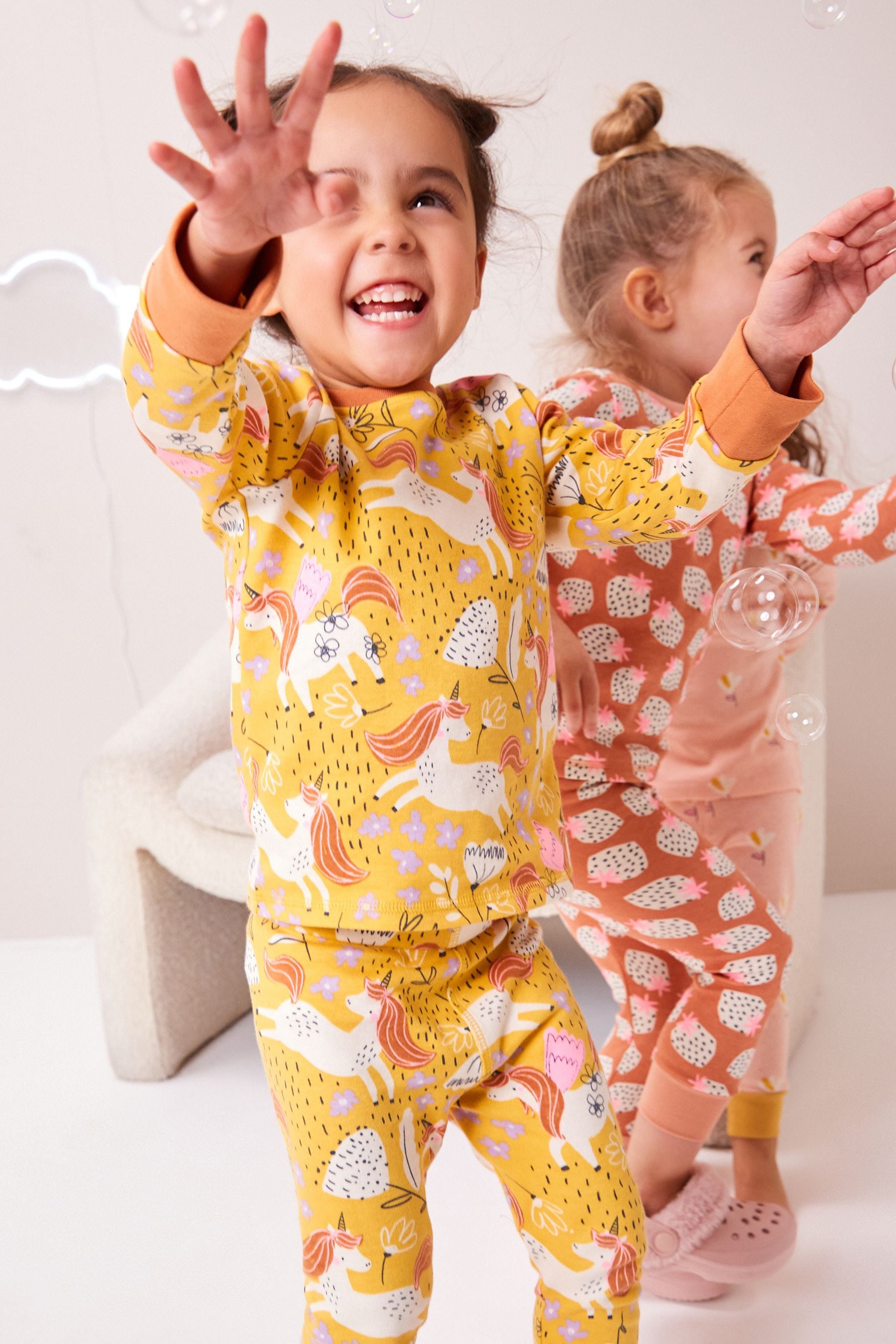 Multi Strawberry 3 Pack Printed Long Sleeve Pyjamas (9mths-10yrs)