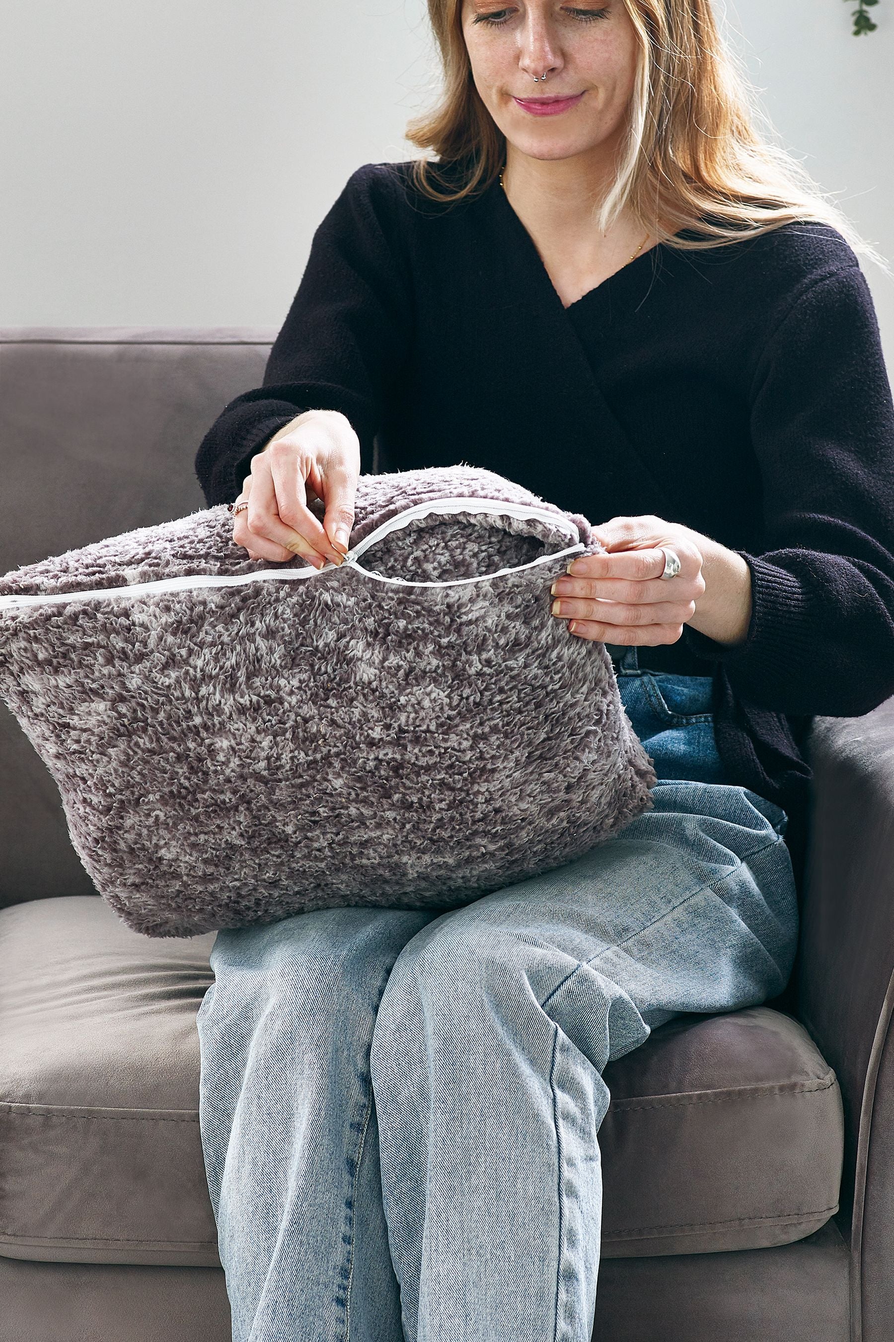 Grey TV Cosy Throw