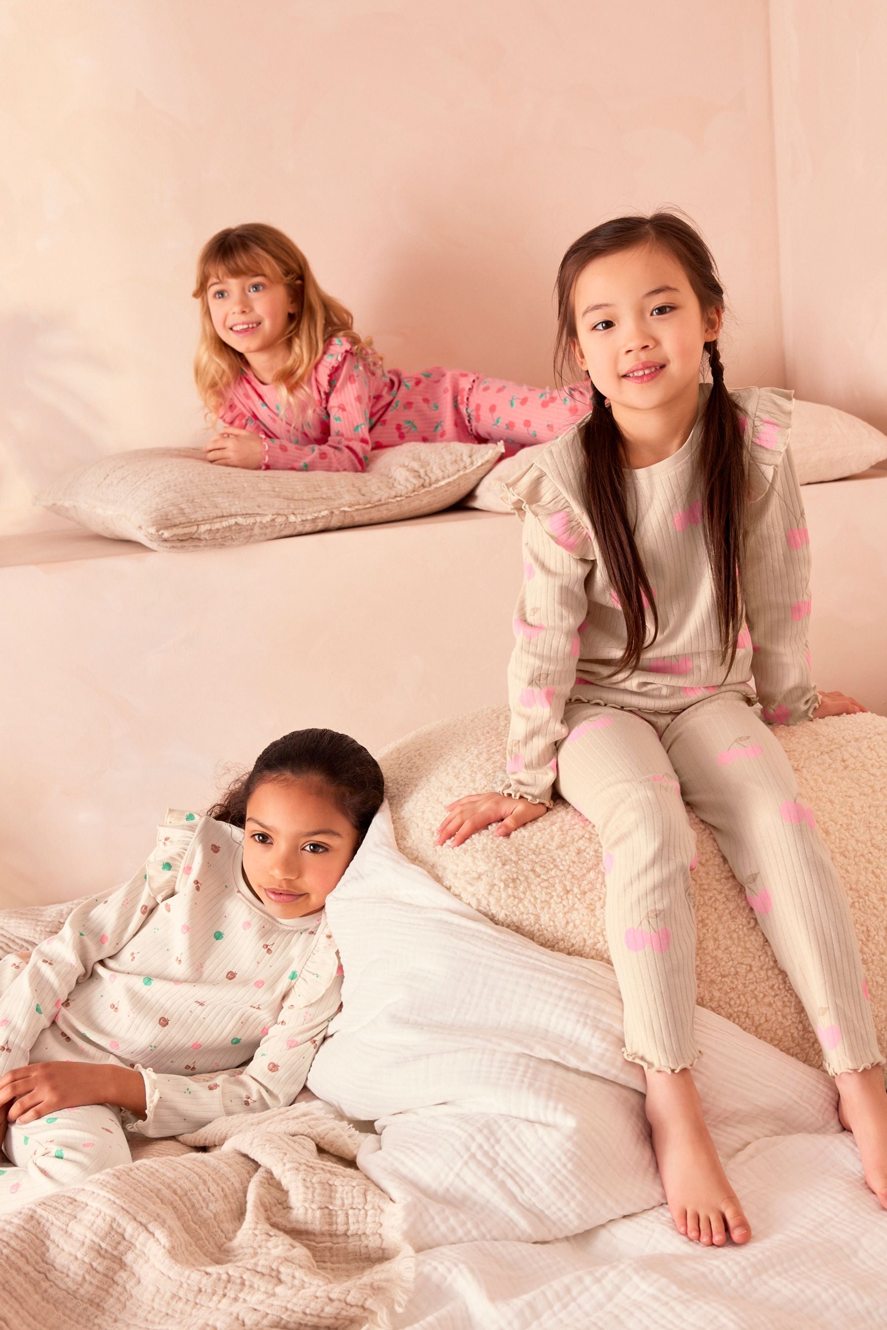 Red/Pink 3 Pack Rib Pyjamas (9mths-16yrs)