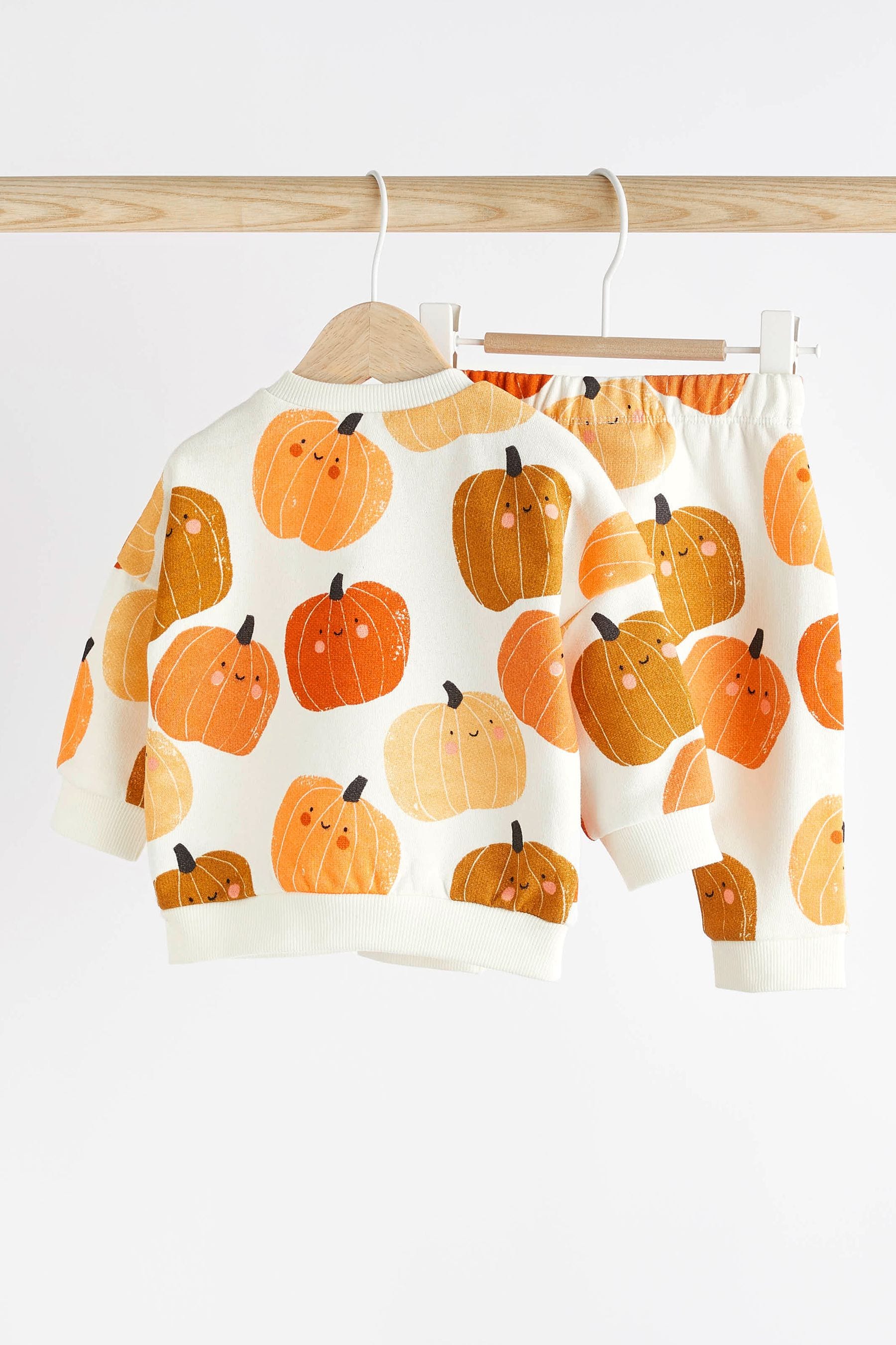 Cream Pumpkin Halloween Cosy Baby Sweatshirt & Joggers 2 Piece Set (0mths-2yrs)