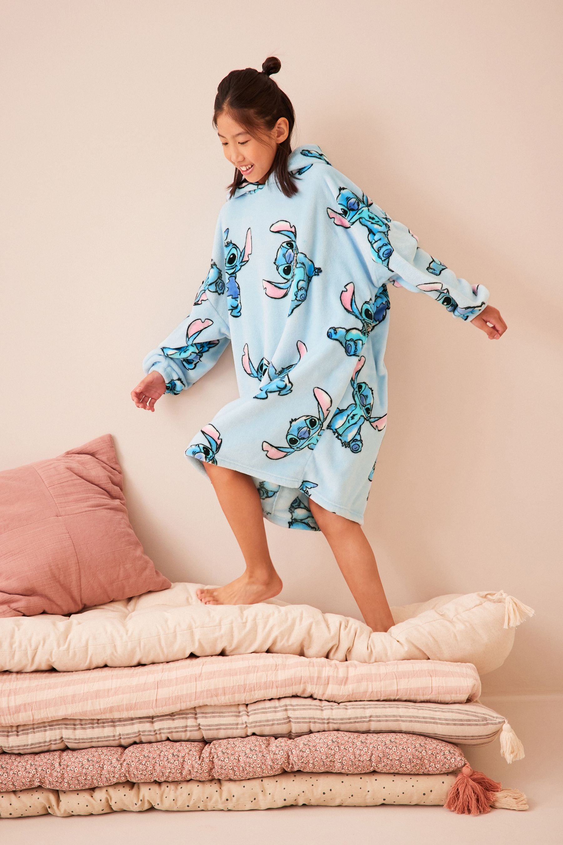 Blue Stitch Fleece Hooded Blanket (3-16yrs)