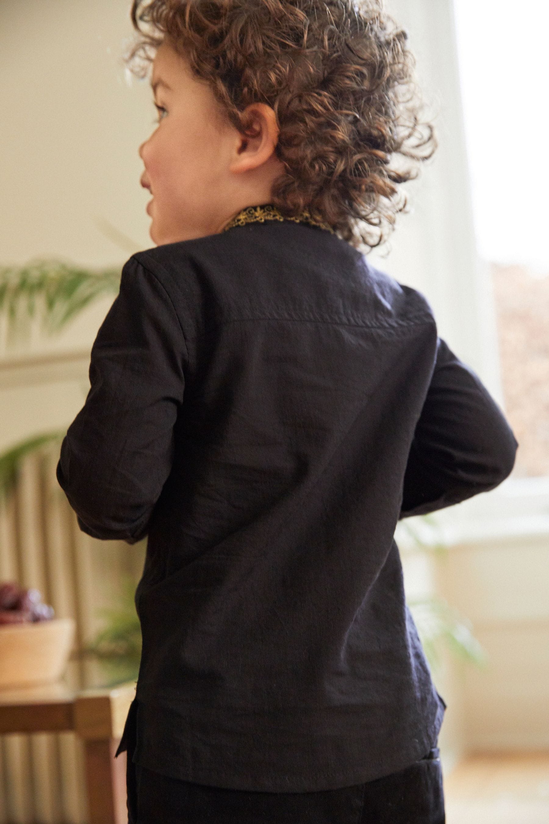 Black Embroidered Boys Kurta (3mths-7yrs)