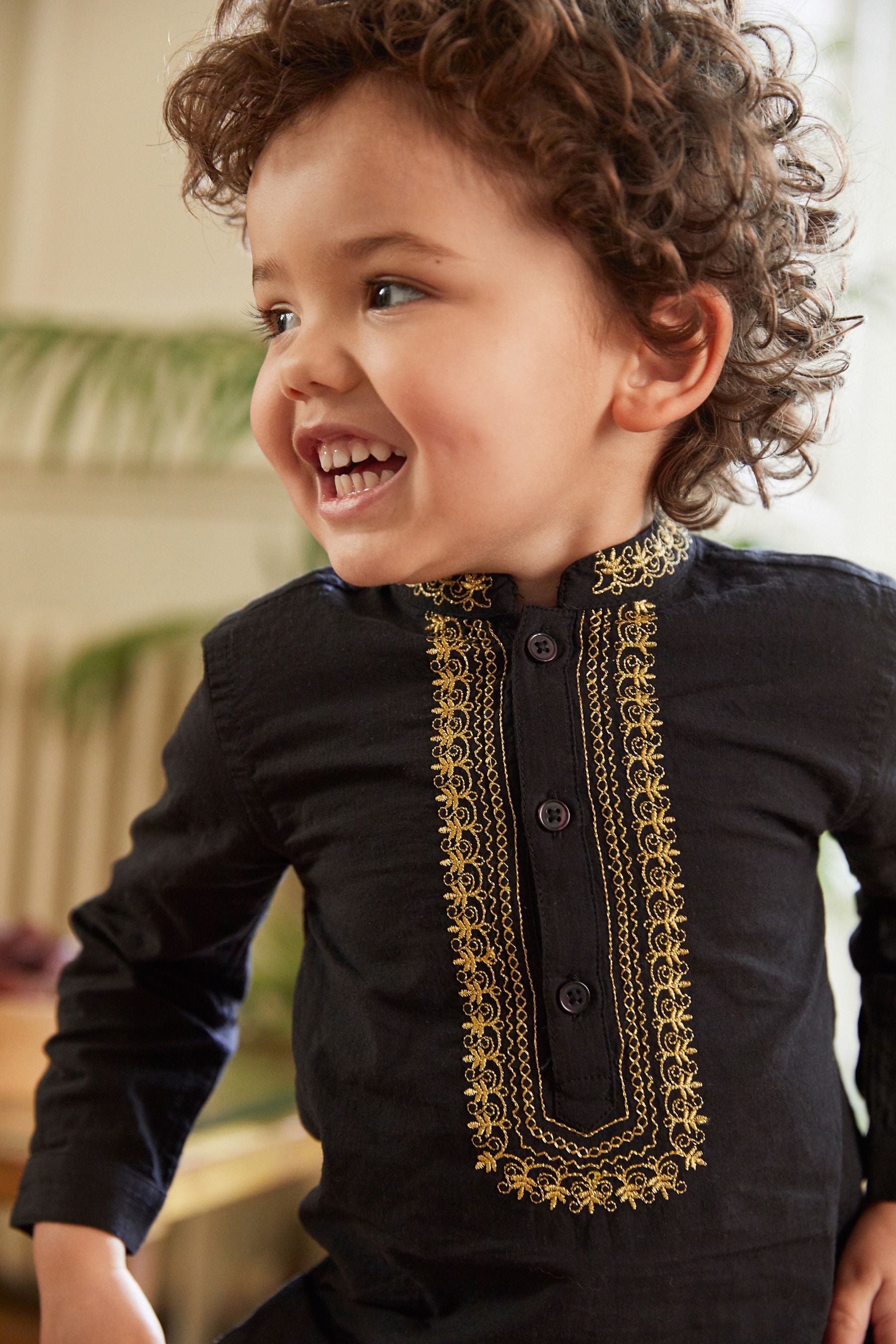 Black Embroidered Boys Kurta (3mths-7yrs)