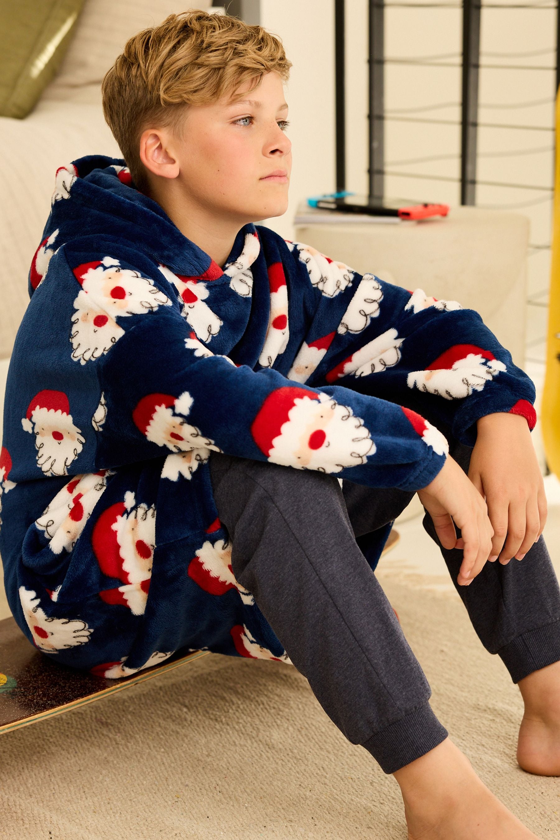 Navy Blue/Red Santa Hooded Blanket (3-13yrs)