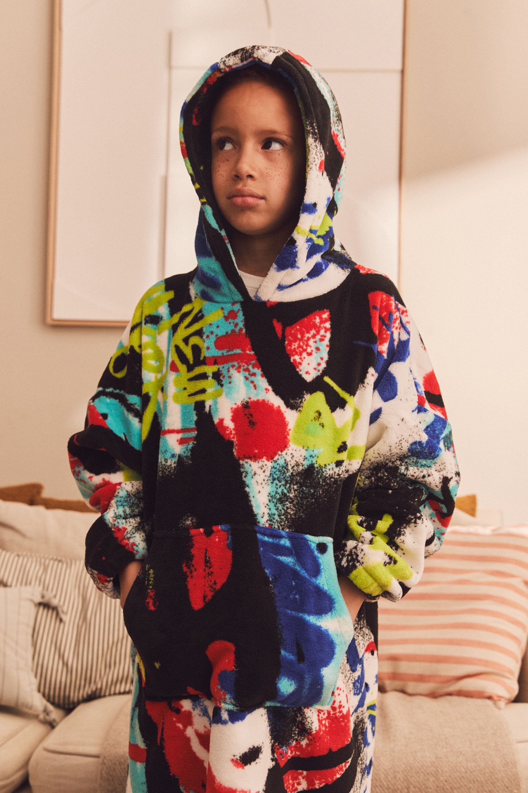 Blue Fluro Graffiti Hooded Blanket (3-16yrs)