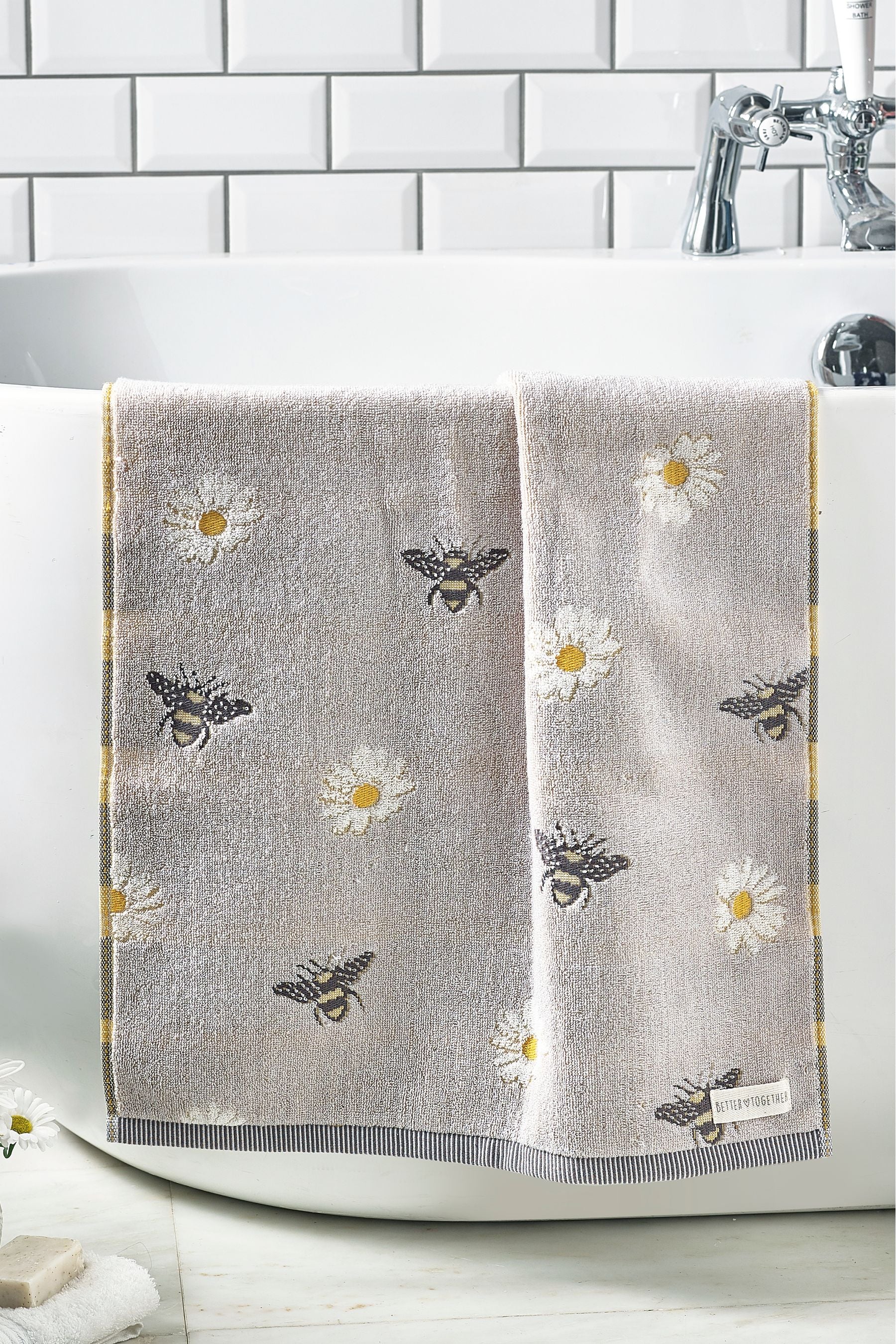 Grey Bee And Daisy 100% Cotton Towel