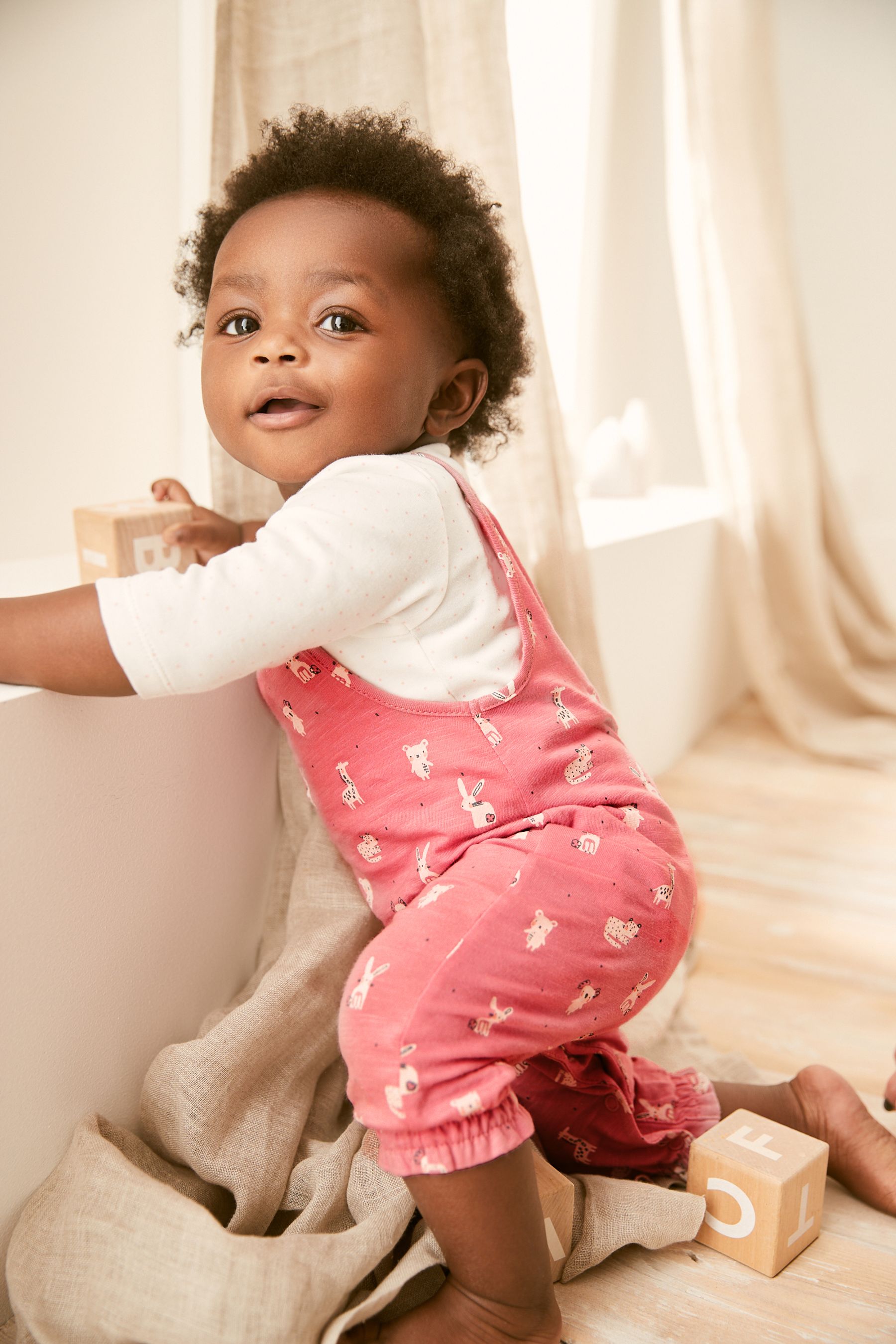 Pink Bunny Baby Printed Dungarees And Bodysuit Set (0mths-3yrs)