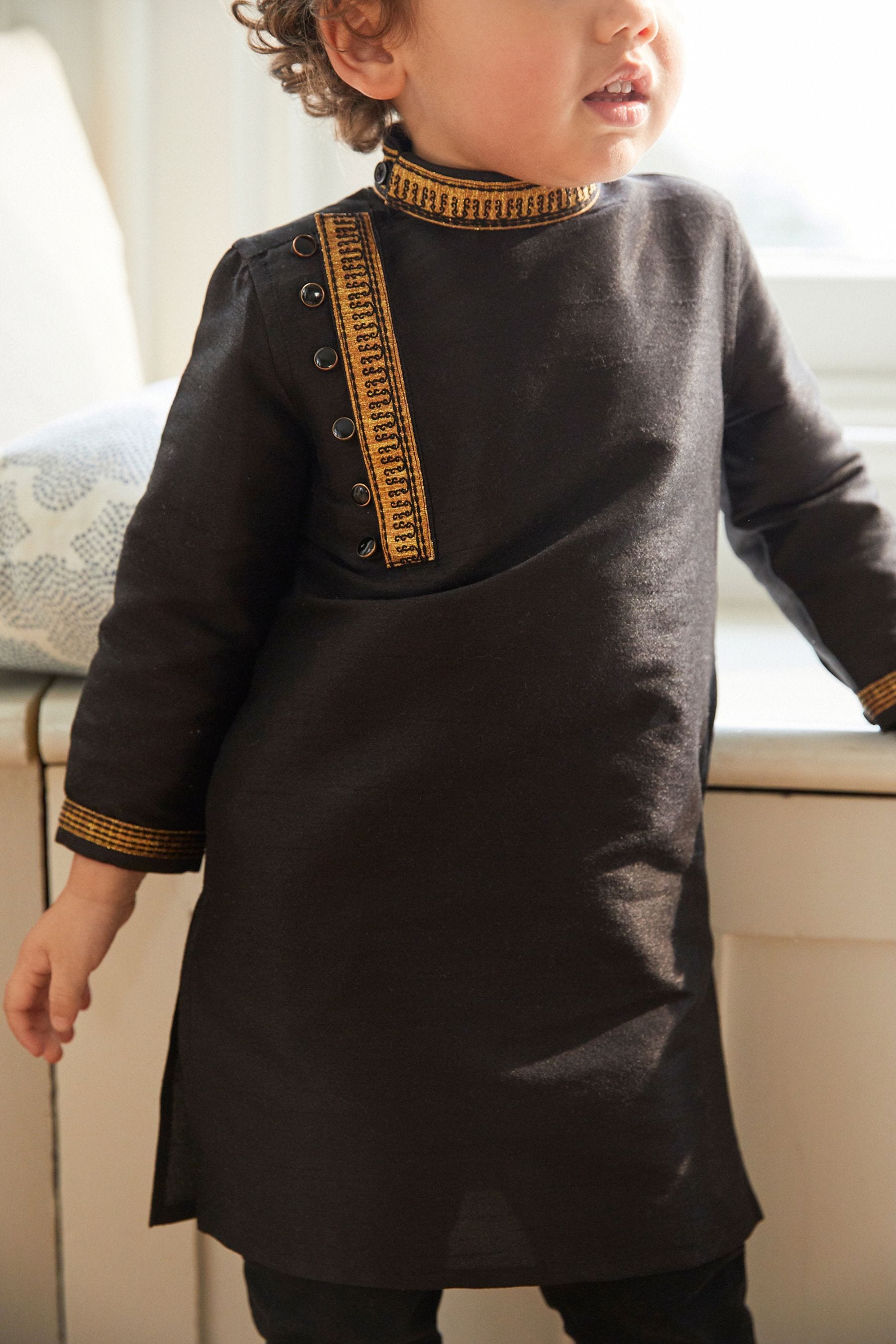 Black Embroidered Boys Kurta (3mths-7yrs)