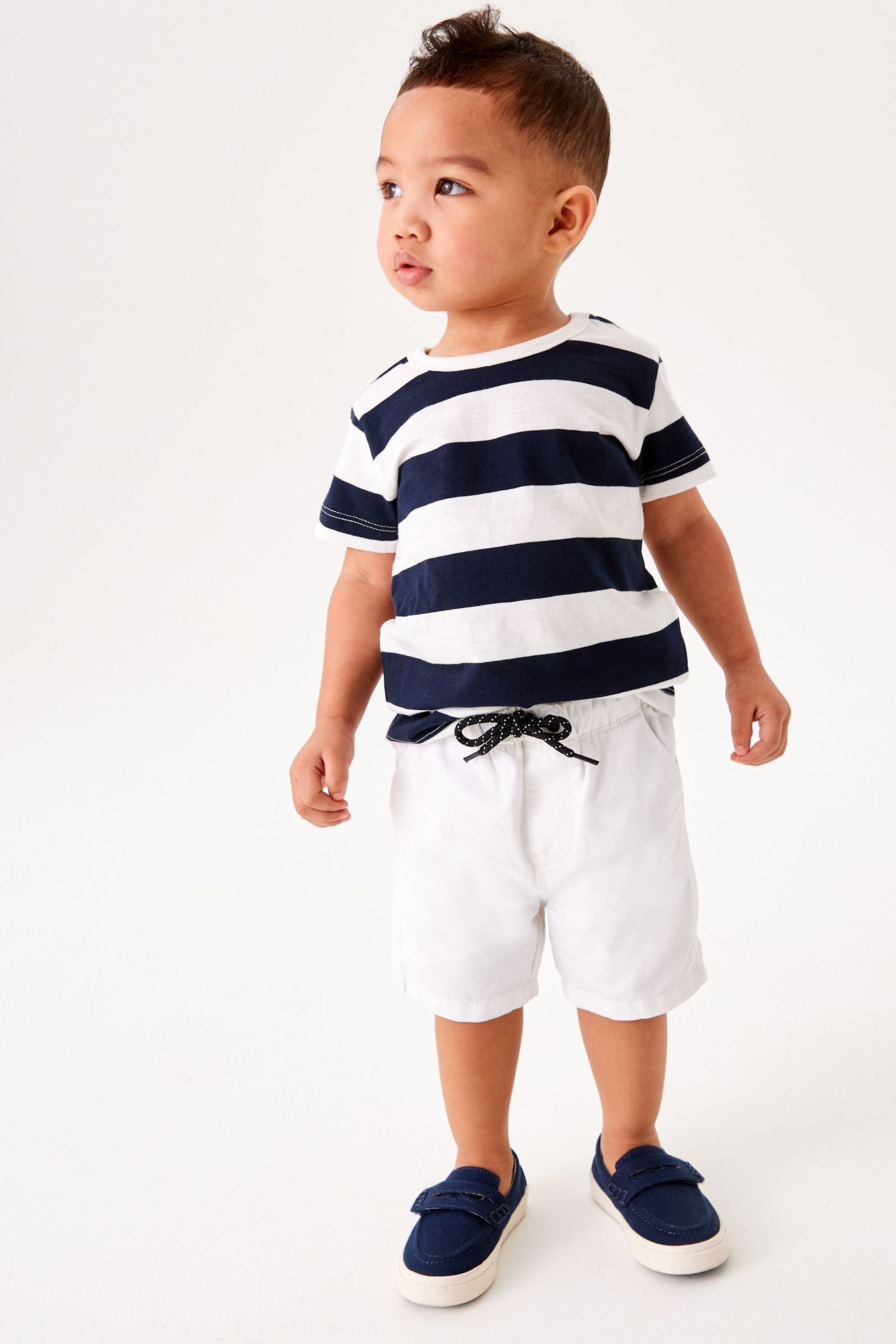 White Pull-On Shorts (3mths-7yrs)