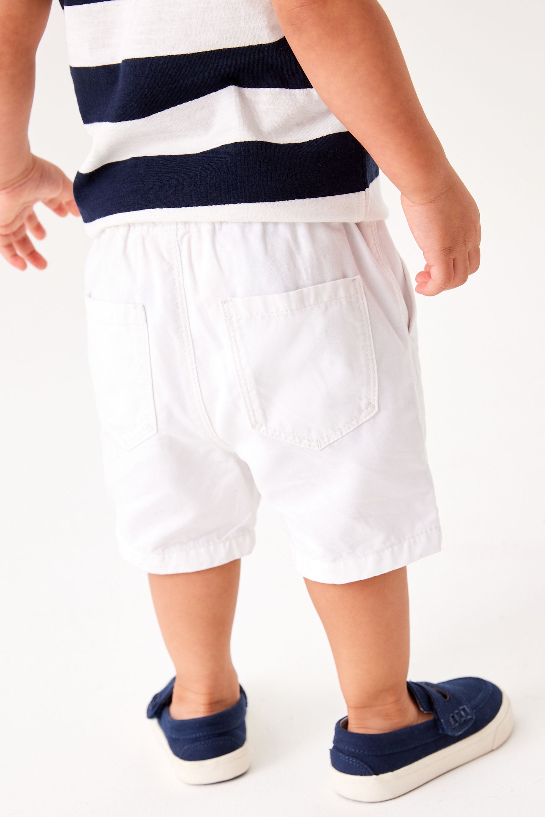 White Pull-On Shorts (3mths-7yrs)