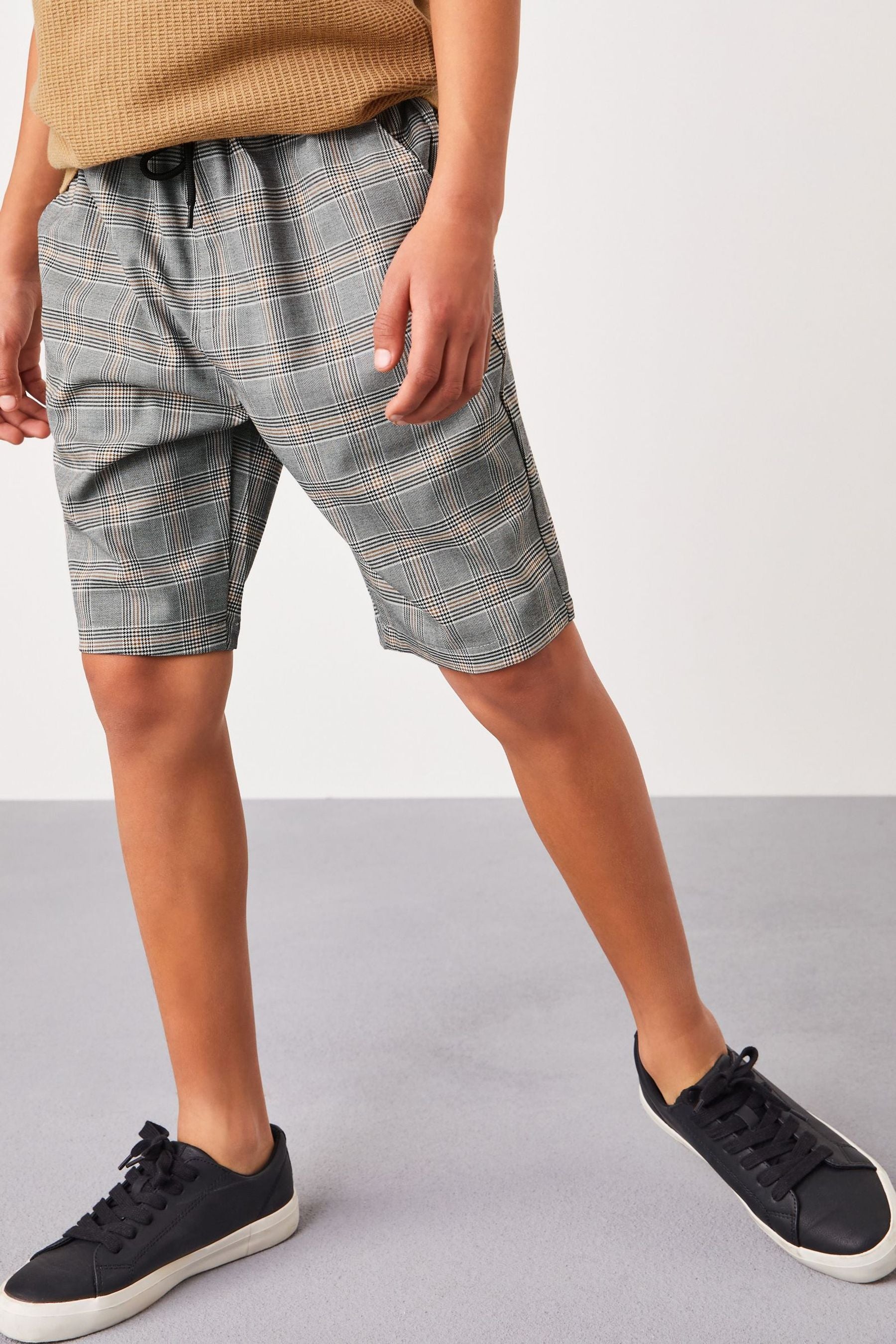 Neutral Check Pull-On Shorts (3-16yrs)