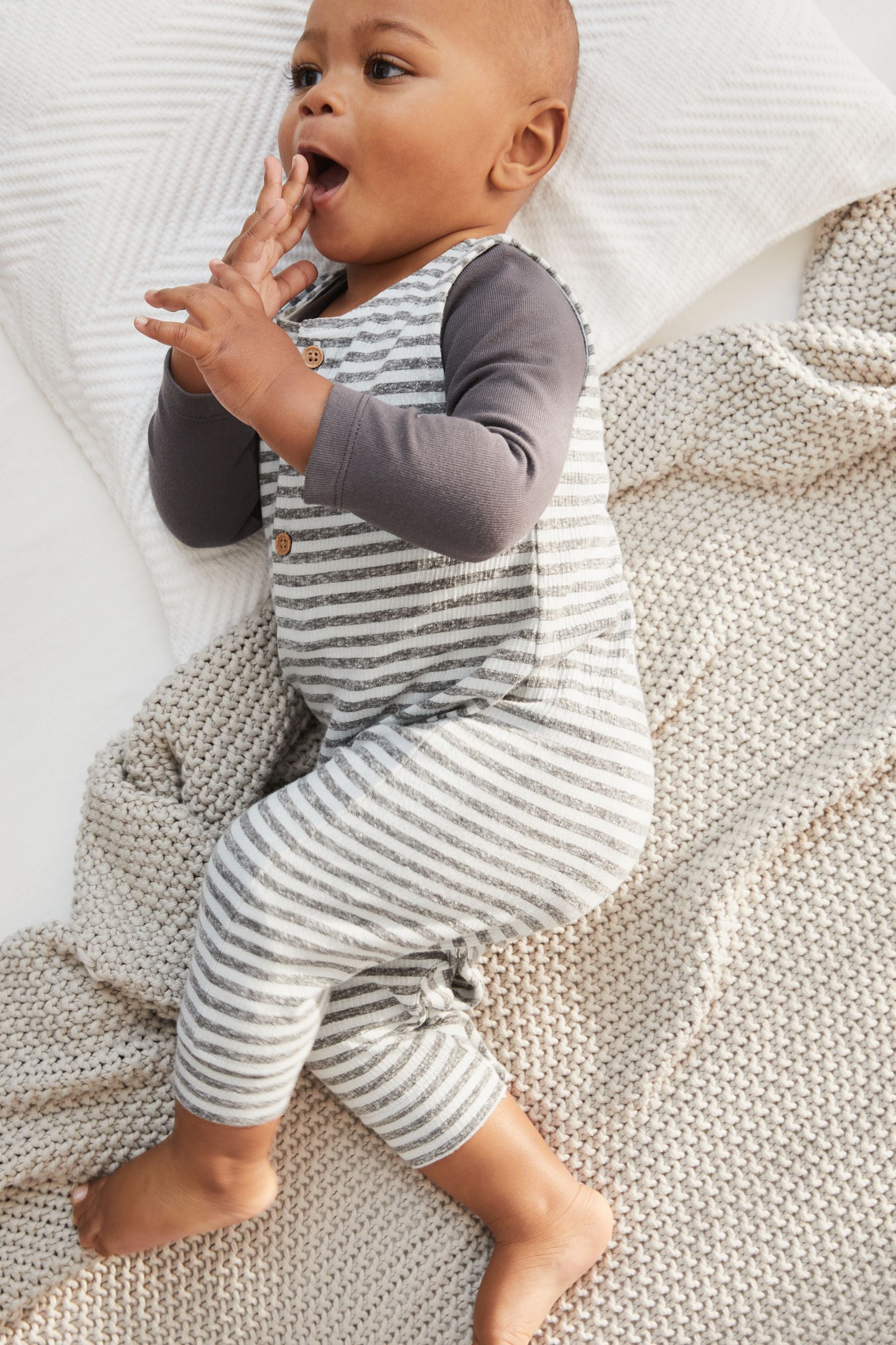 Charcoal Grey Baby Stripe Dungaree And Bodysuit Set (0mths-2yrs)