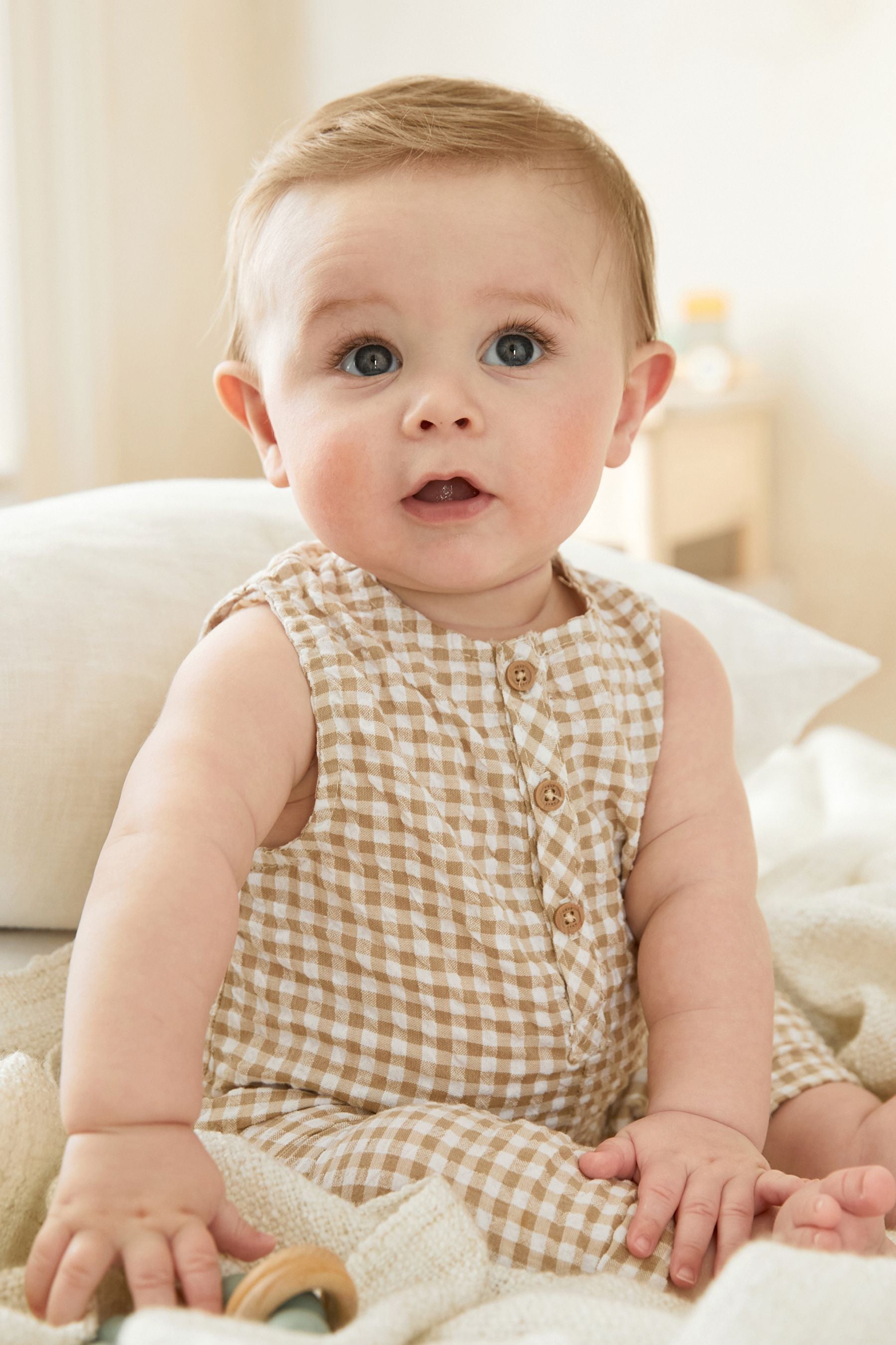 Neutral Gingham Baby Woven Crinkle Romper (0mths-2yrs)