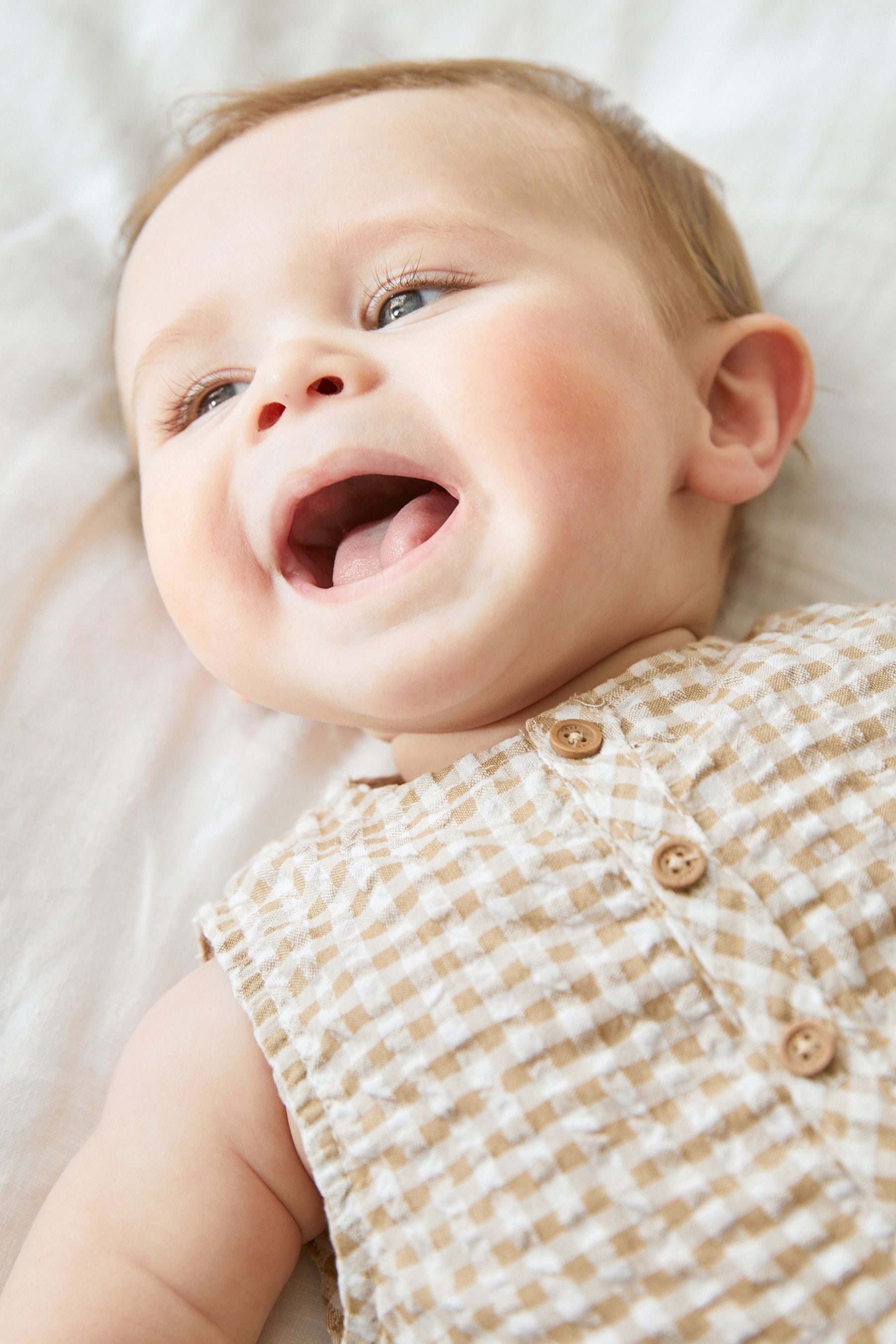 Neutral Gingham Baby Woven Crinkle Romper (0mths-2yrs)