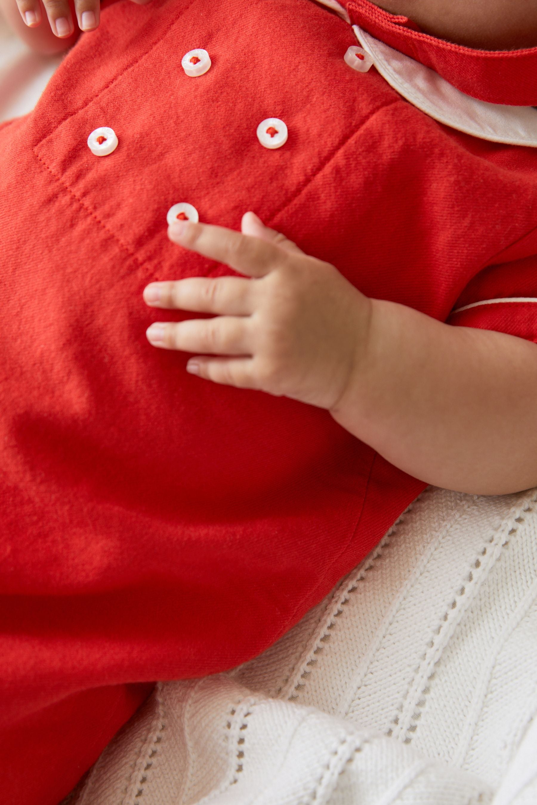 Red/White Collared Baby Smart 2 Piece Romper And Hat Set (0mths-2yrs)