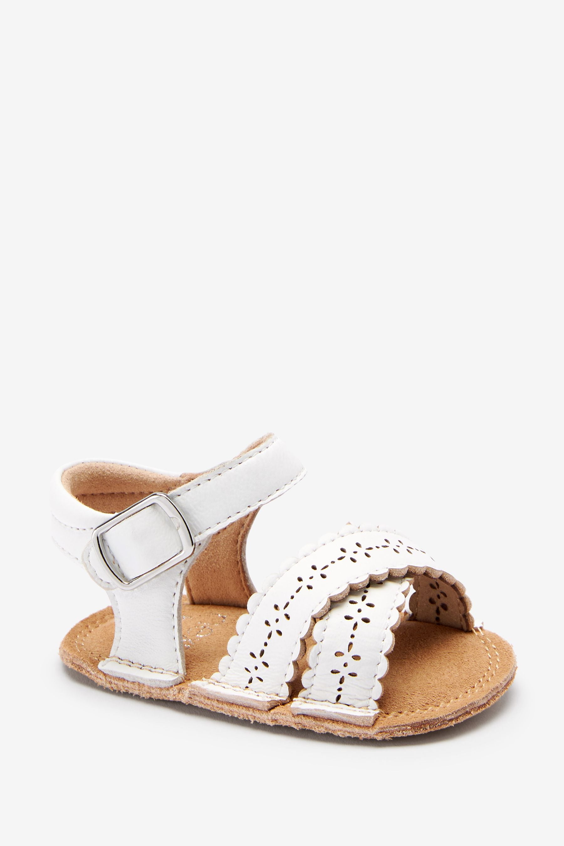 White Scallop Leather Baby Sandals (0-18mths)