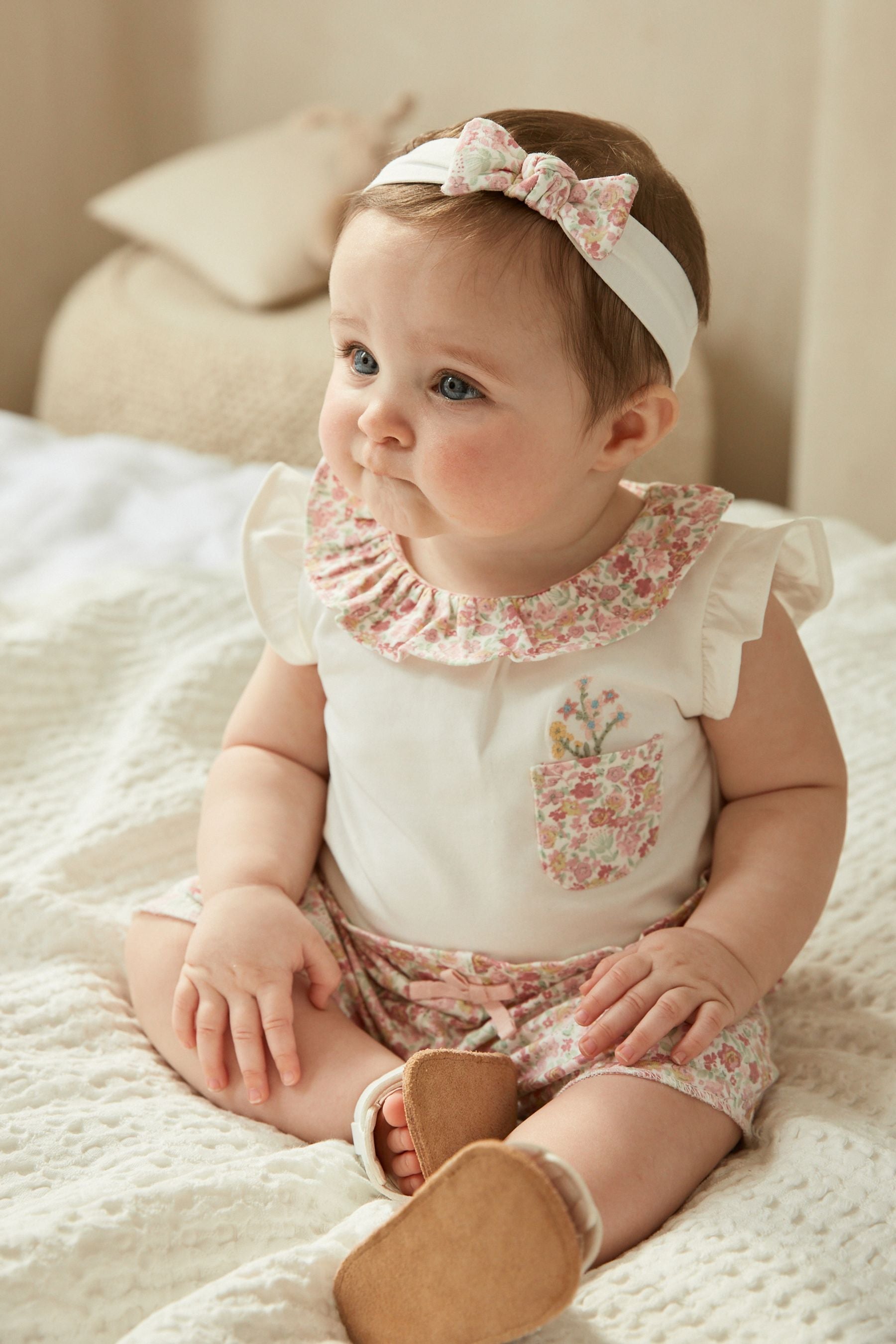 Pink Baby Ditsy Floral 3 Piece T-Shirt, Shorts And Headband Set (0mths-3yrs)