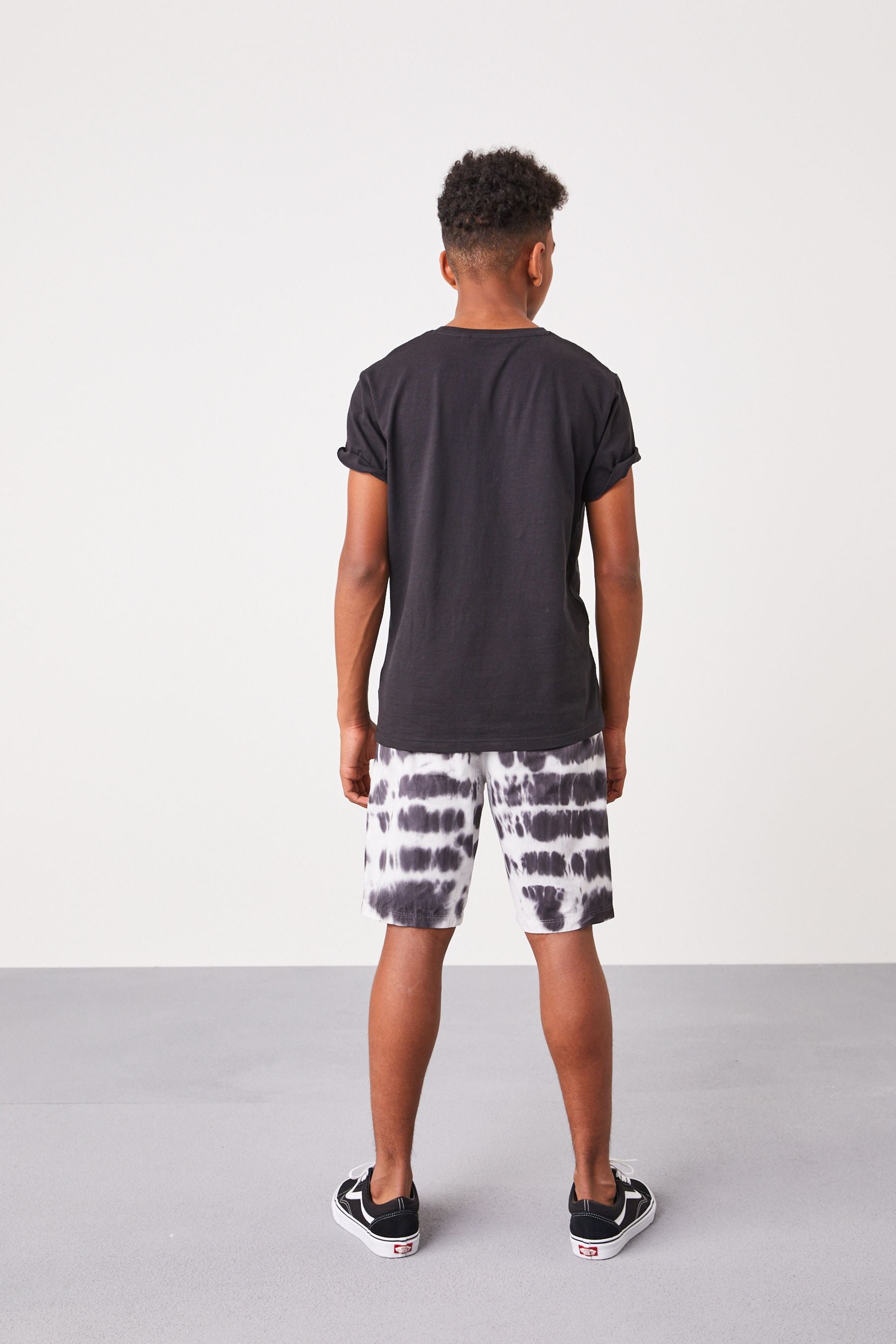 Black/White Regular Fit Pull-On Shorts (3-16yrs)