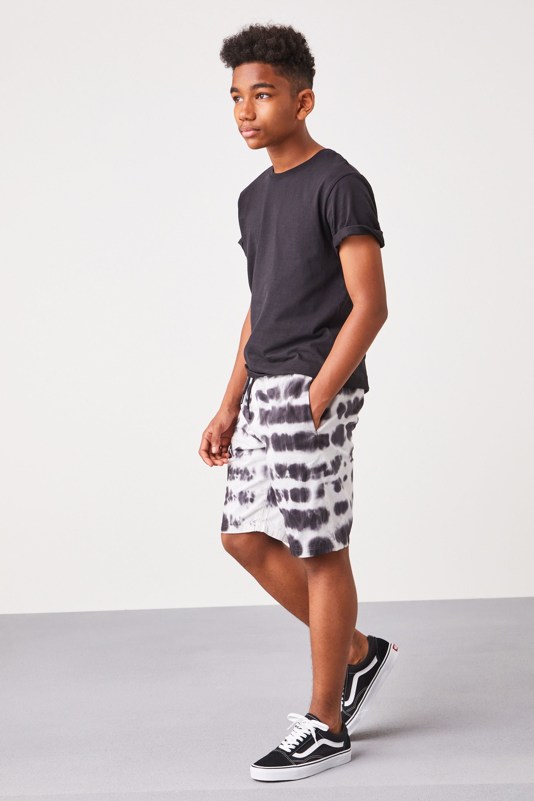 Black/White Regular Fit Pull-On Shorts (3-16yrs)