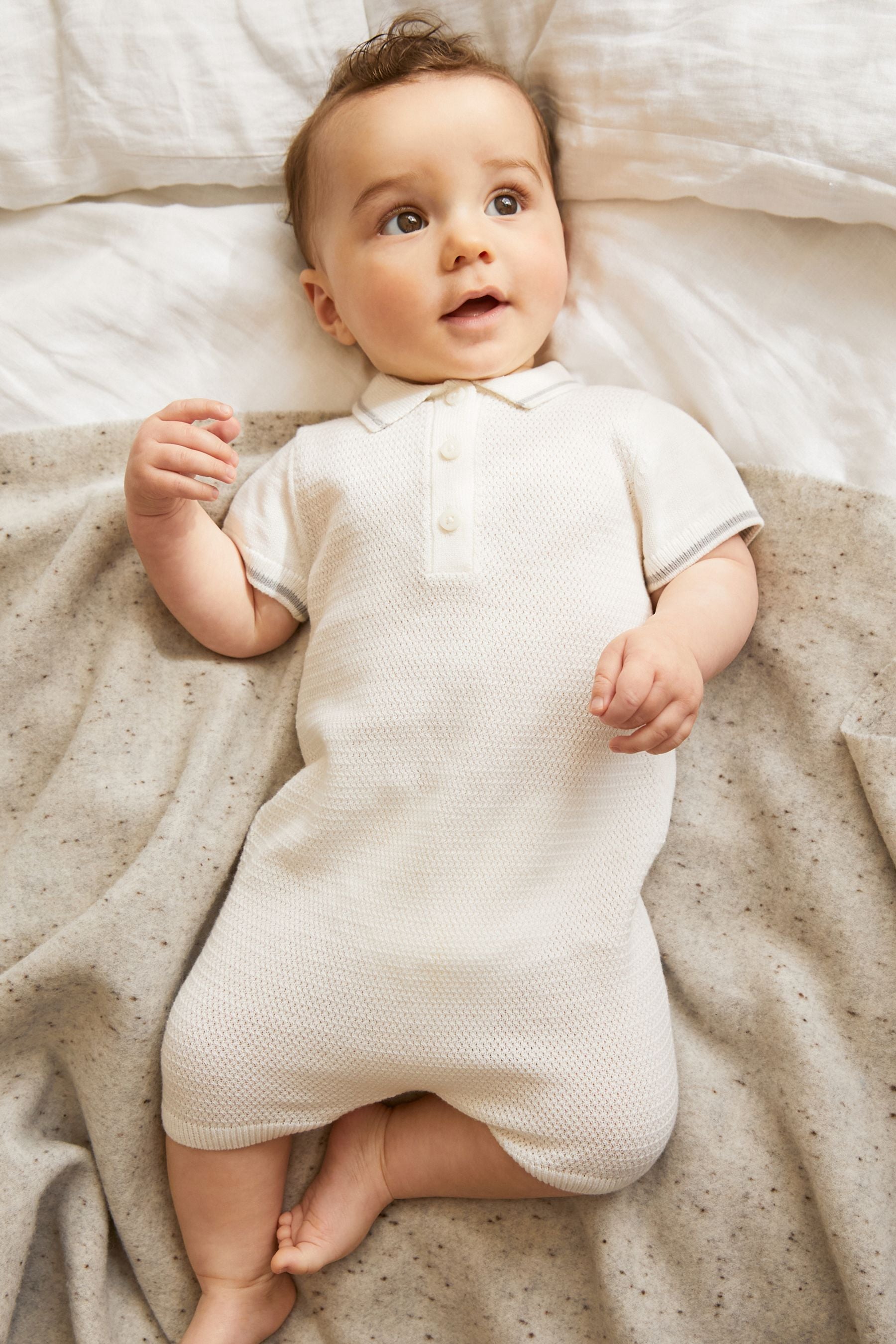 White Baby Knitted Rompersuit (0mths-2yrs)