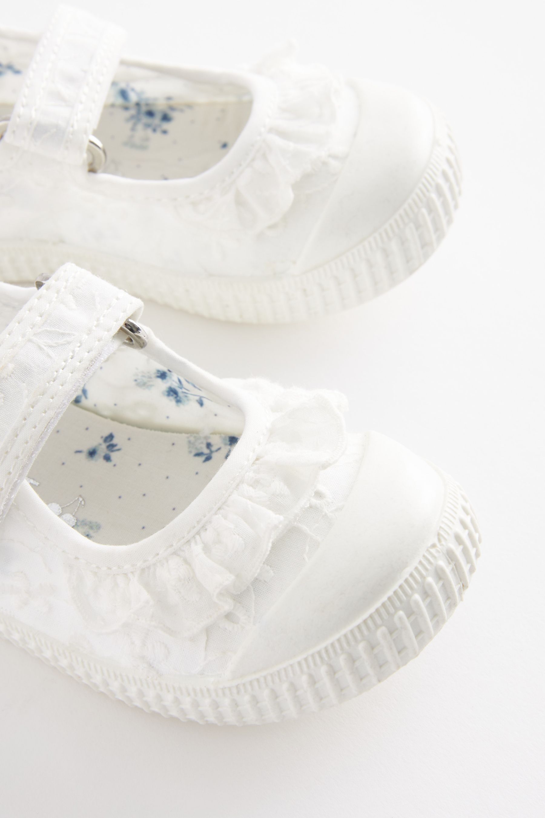 White Broderie Ruffle Mary Jane Shoes