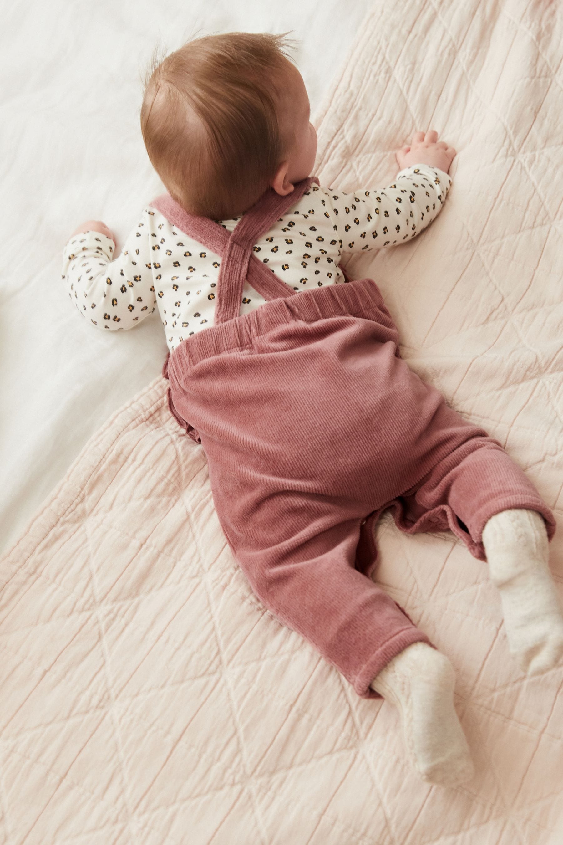 Dark Pink Velour 2 Piece Baby Dungarees And Bodysuit Set (0mths-2yrs)