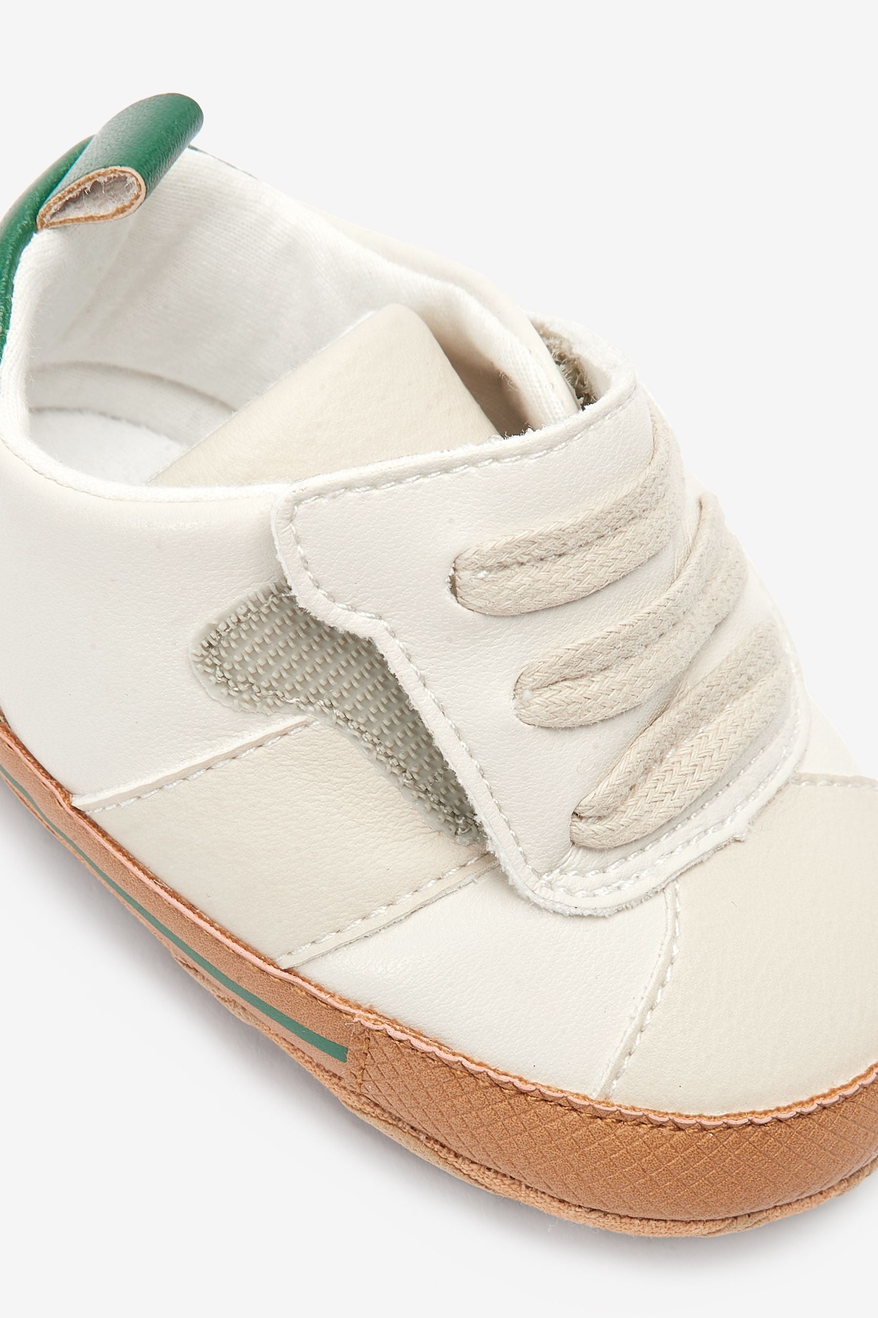 Cream Baby Pram Skate Trainers (0-24mths)