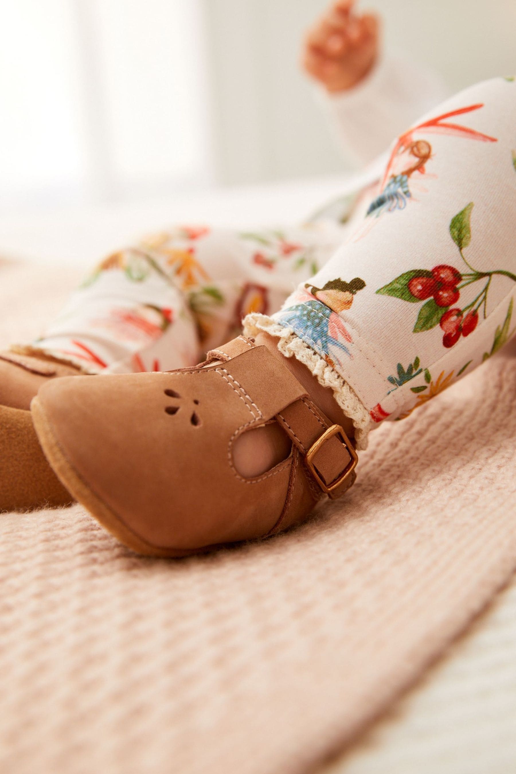 Tan Brown Leather T-Bar Baby Shoes (0-24mths)