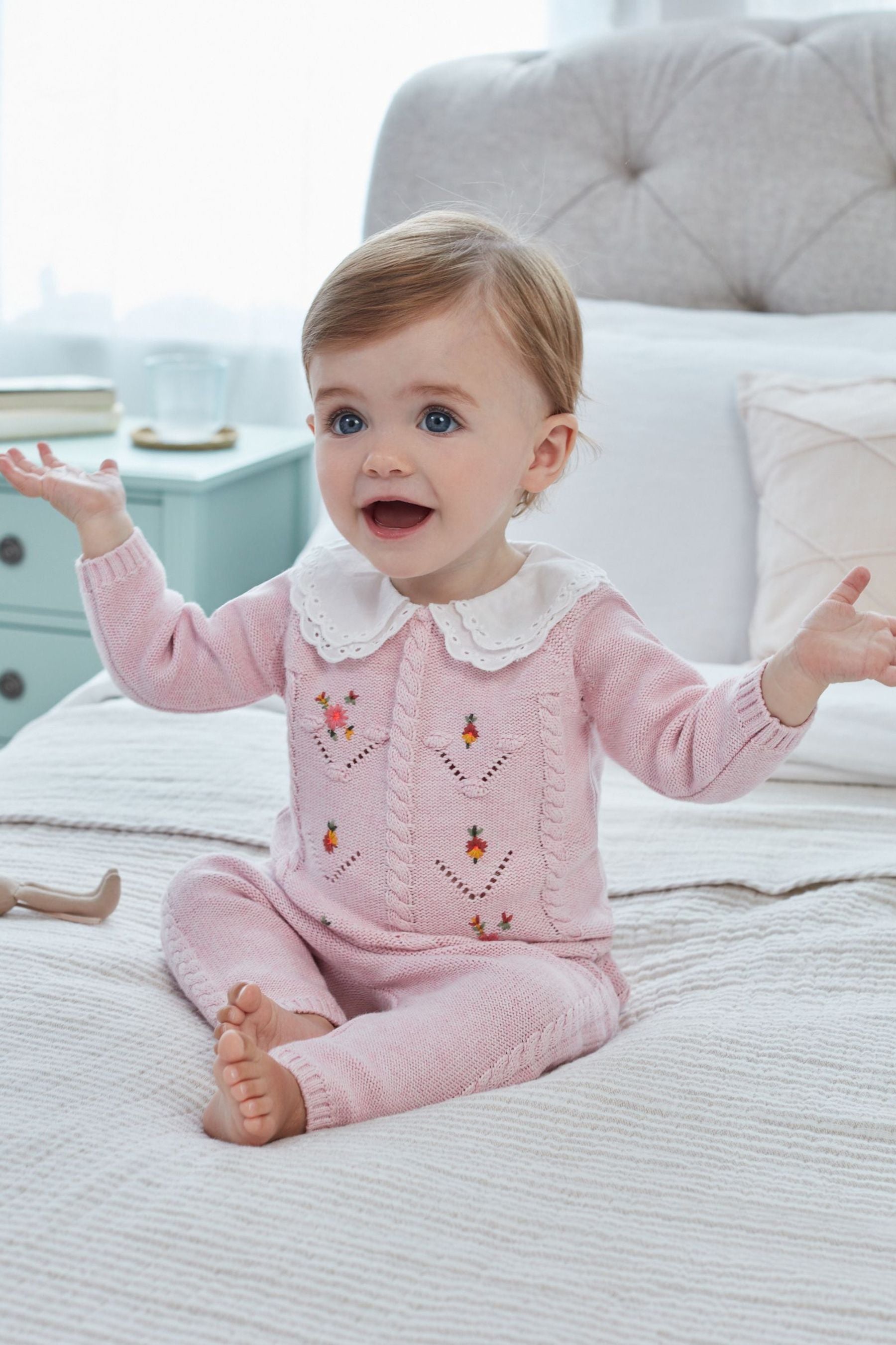 Pink Collared Knitted Baby Set With Flower Embroidery (0mths-2yrs)