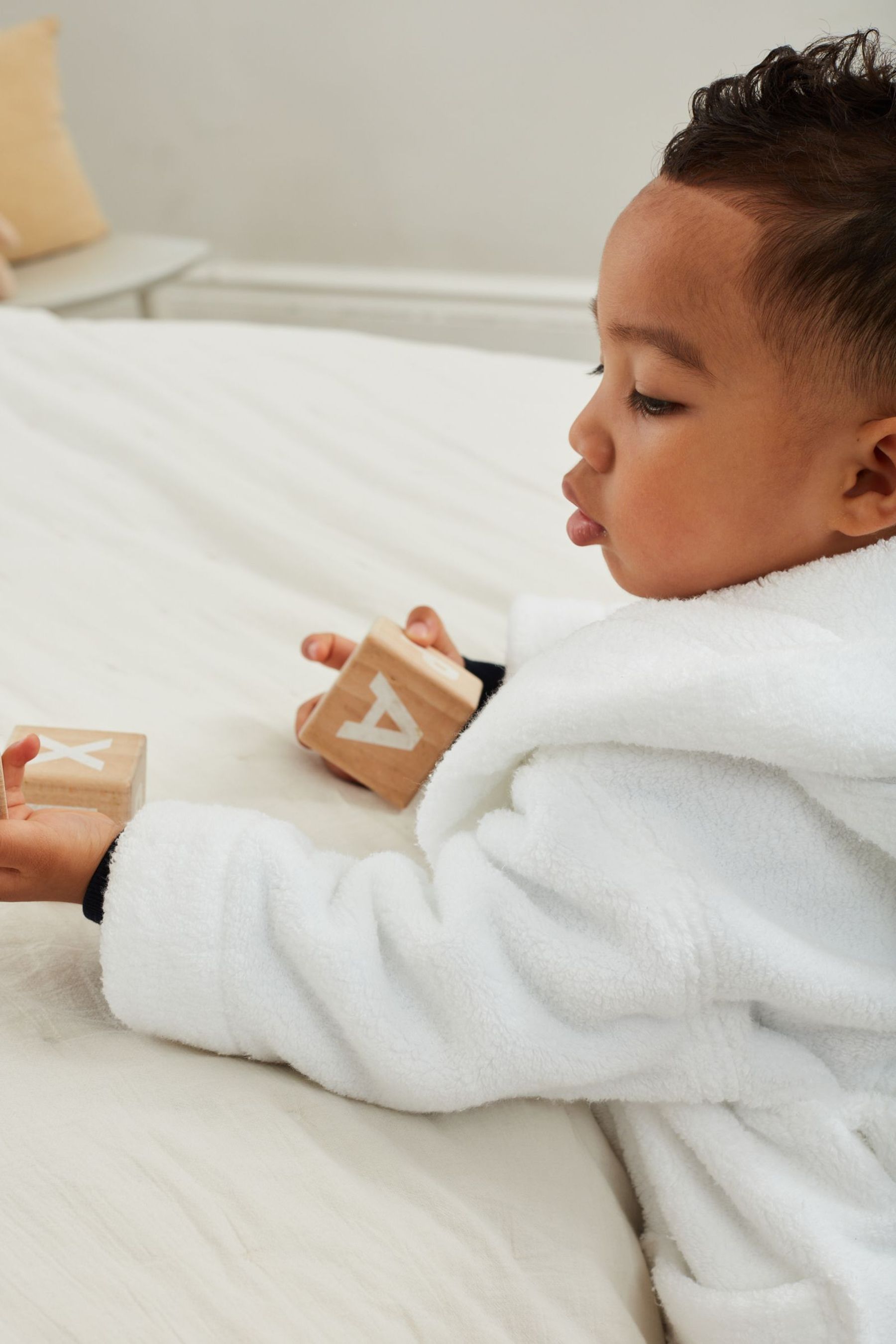 White Towelling Dressing Gown (9mths-12yrs)