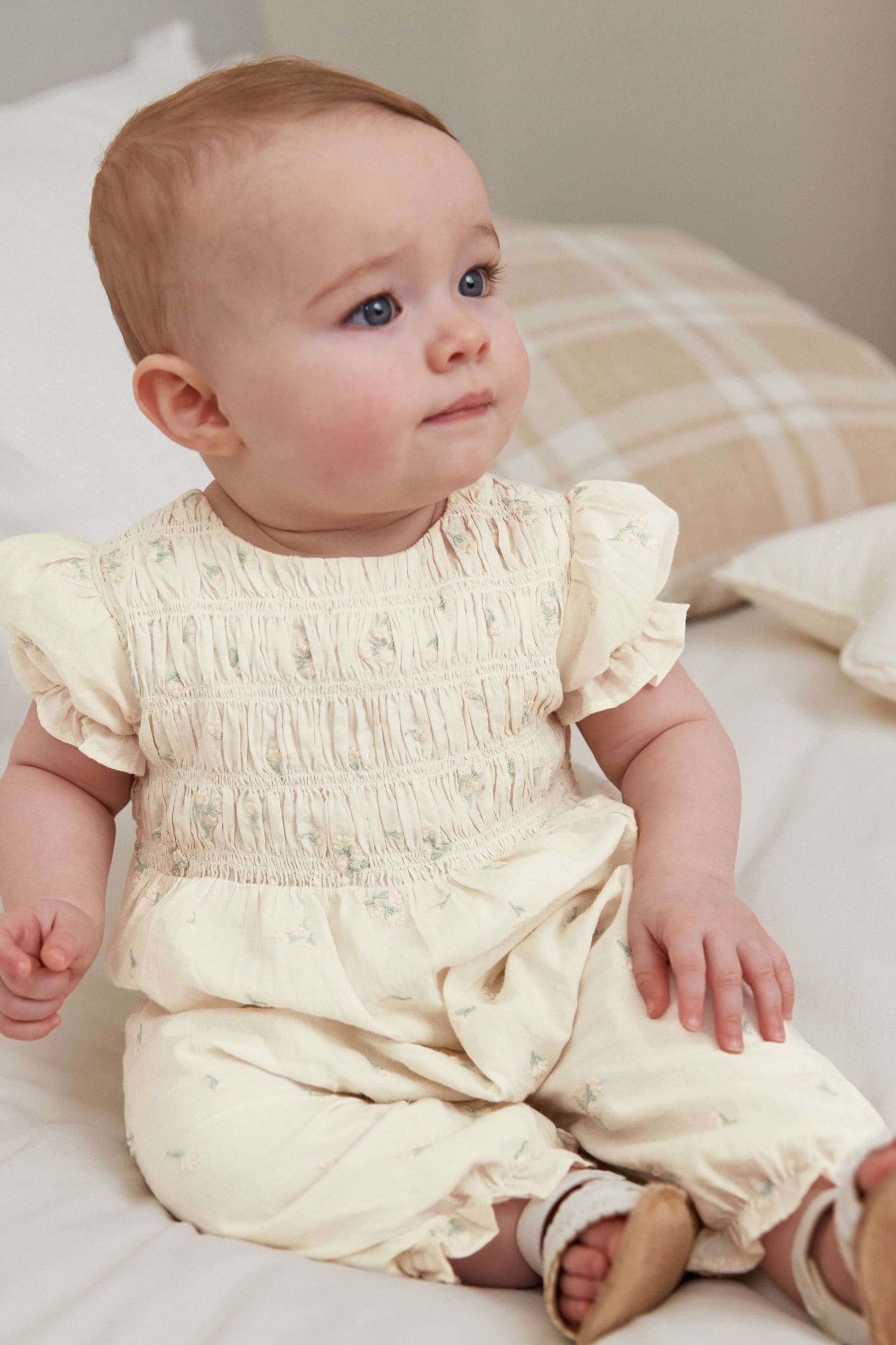 White Floral Ditsy Baby Jumpsuit (0mths-2yrs)