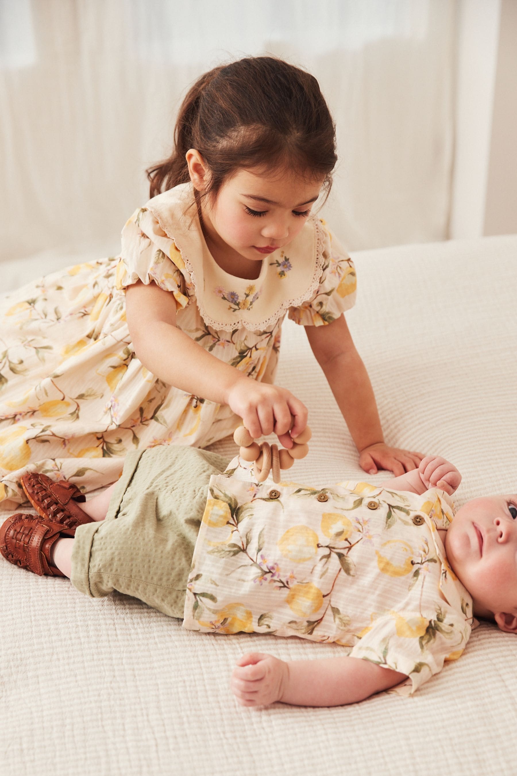 Green/Yellow Woven Lemon Shirt And Shorts Set (0mths-2yrs)