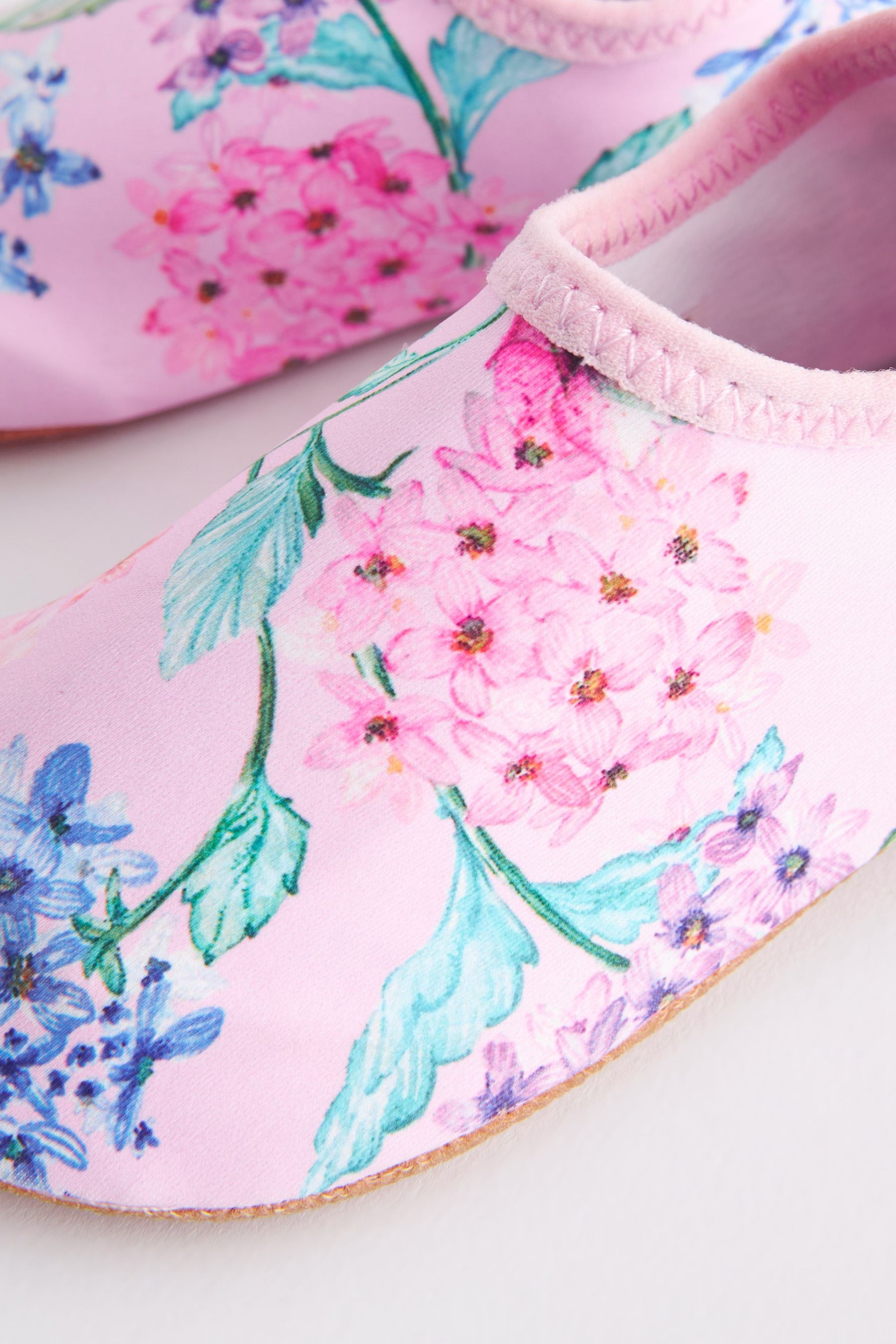 Pink Beach Sock Shoes