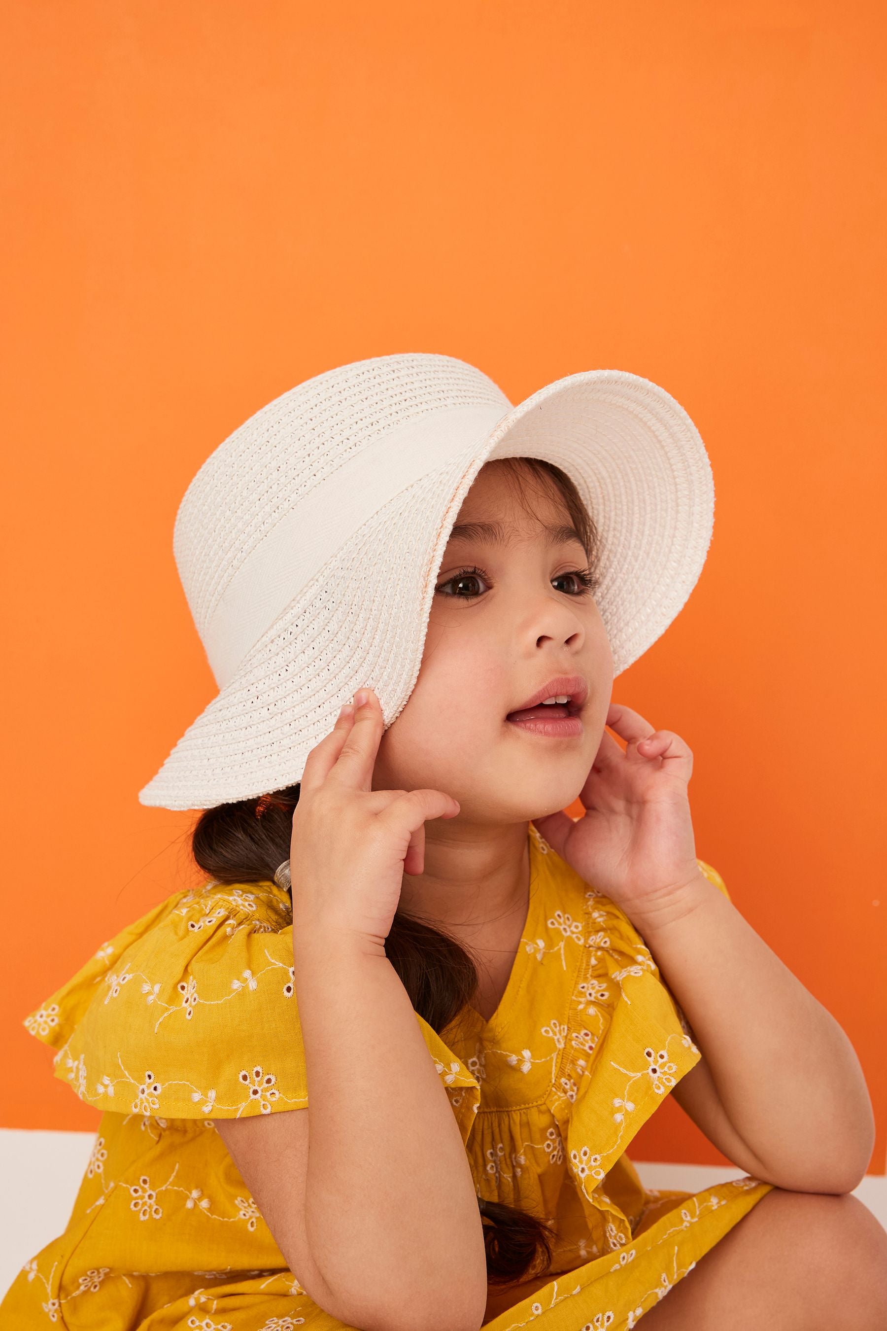 White Straw Boater Hat (3mths-6yrs)