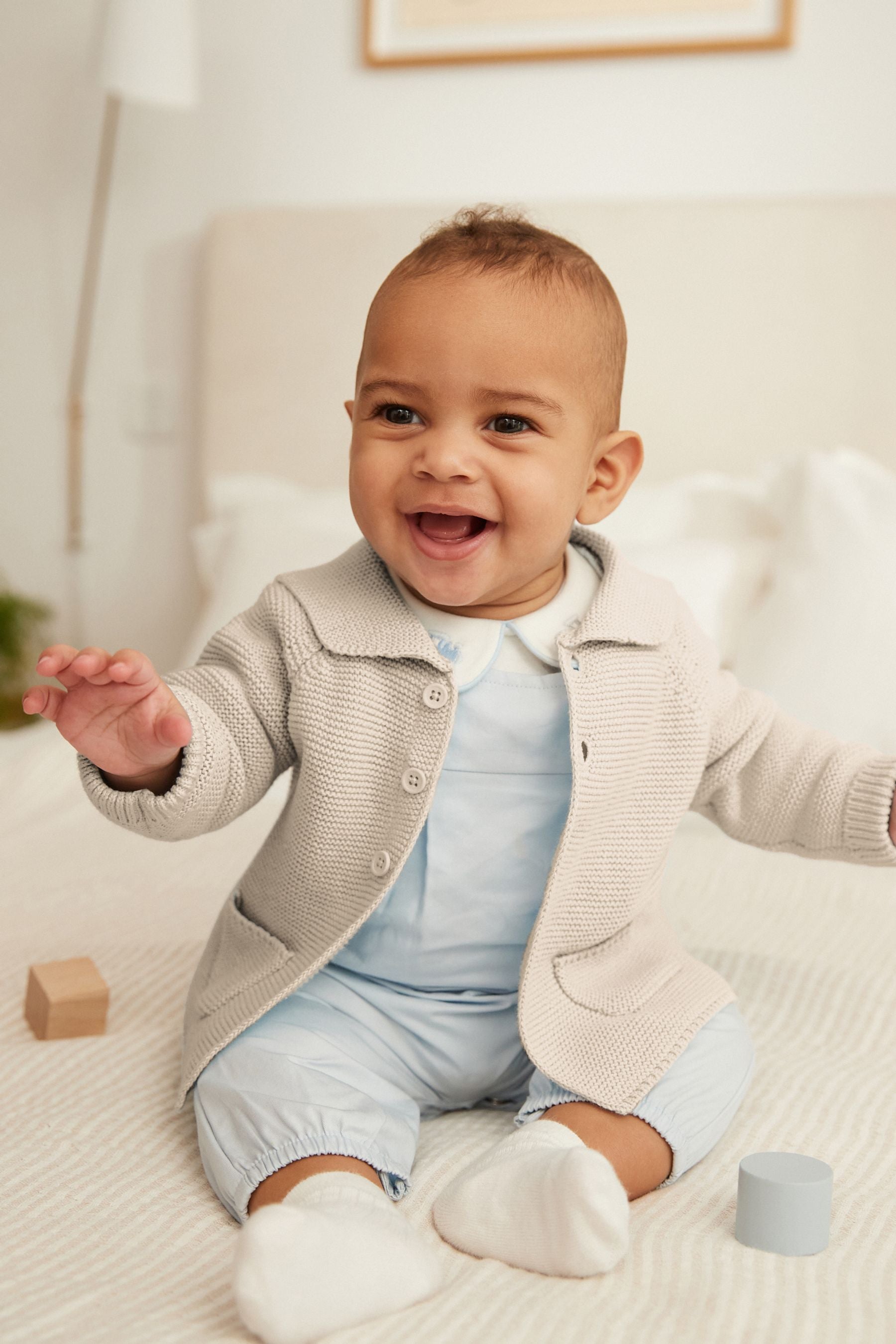 Stone Collared Cardigan (0mths-2yrs)