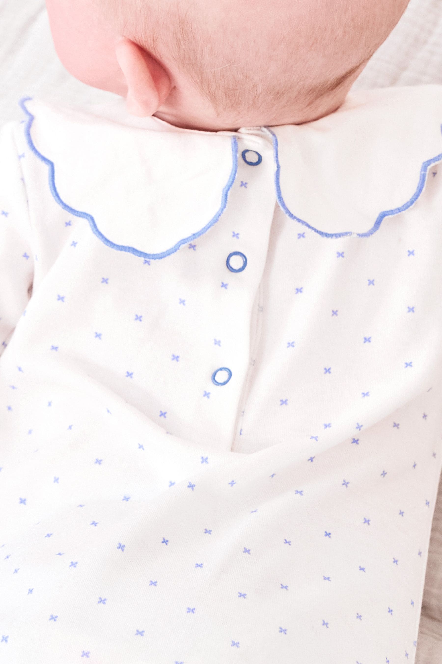 White Collared Baby Sleepsuit (0-18mths)