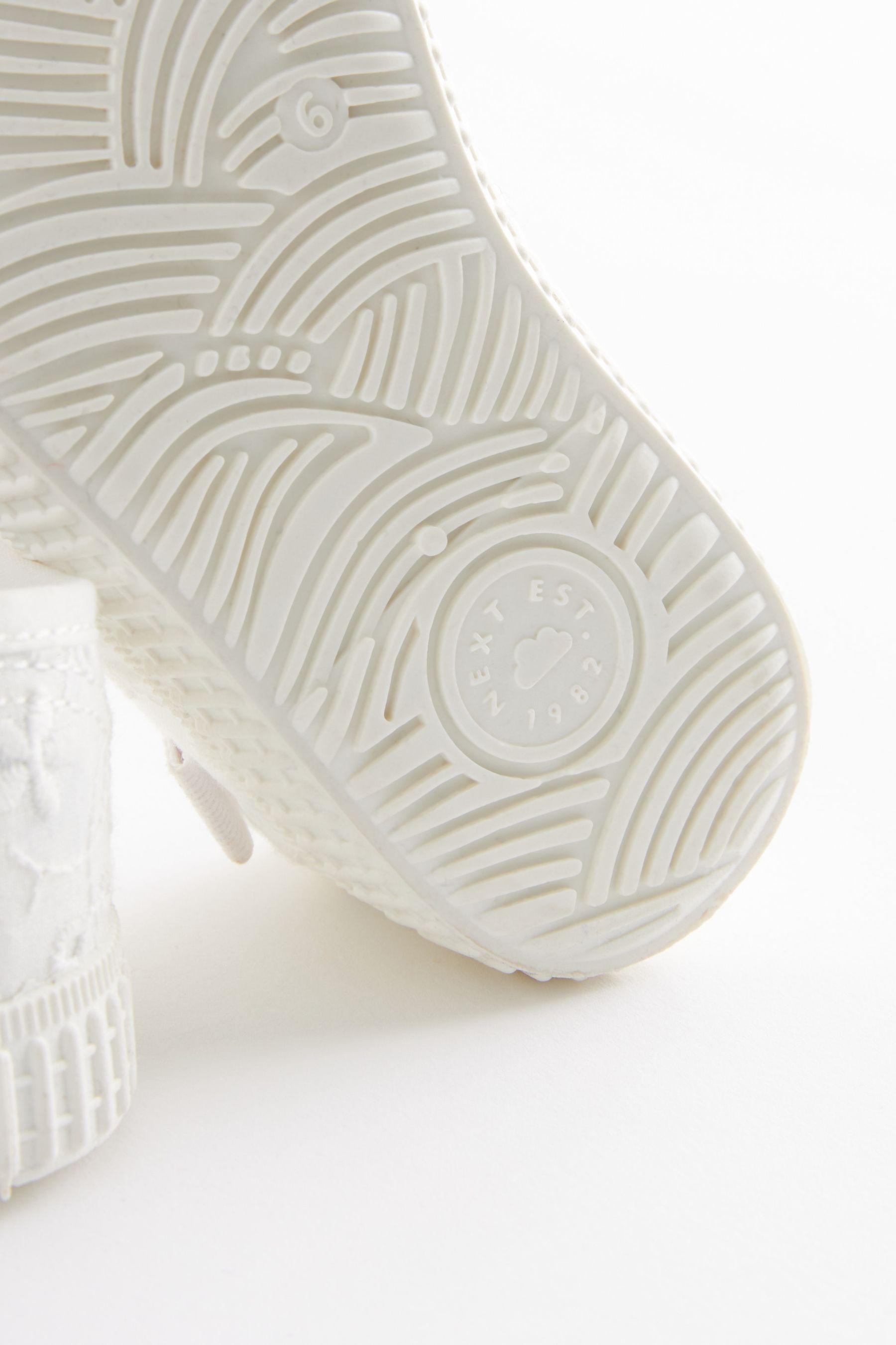 White Broderie Ruffle Mary Jane Shoes