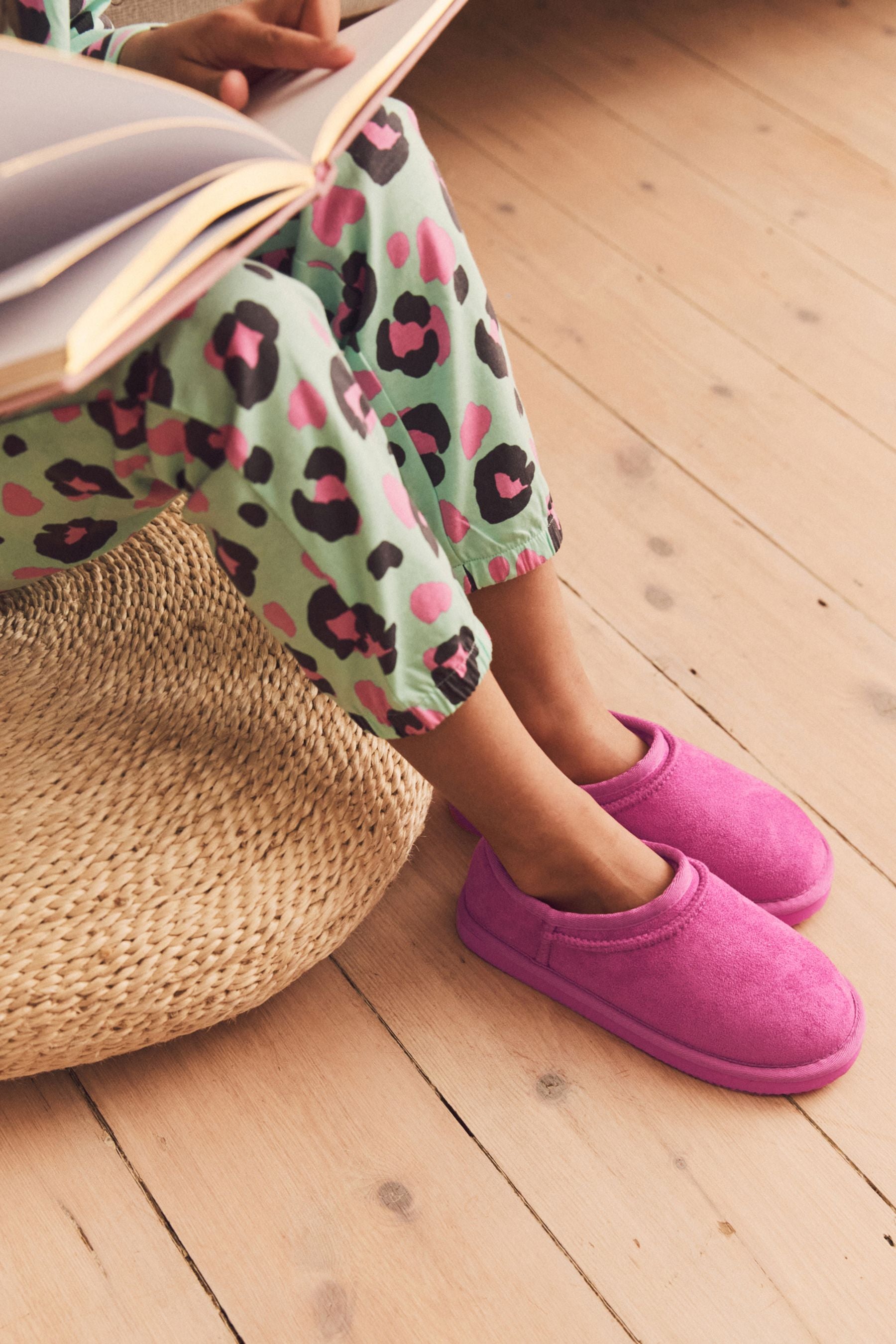 Bright Pink Cosy Faux Fur Lined Slipper Boots