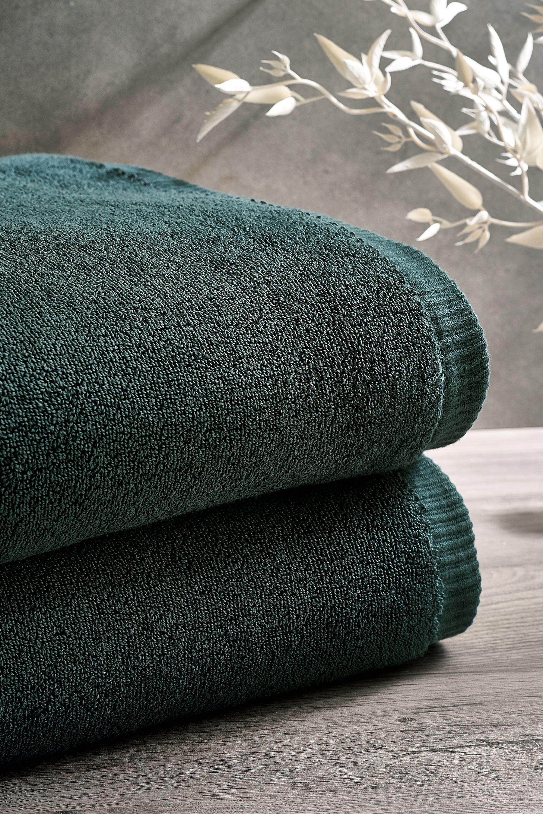 Green Luxury 100% Cotton Towel