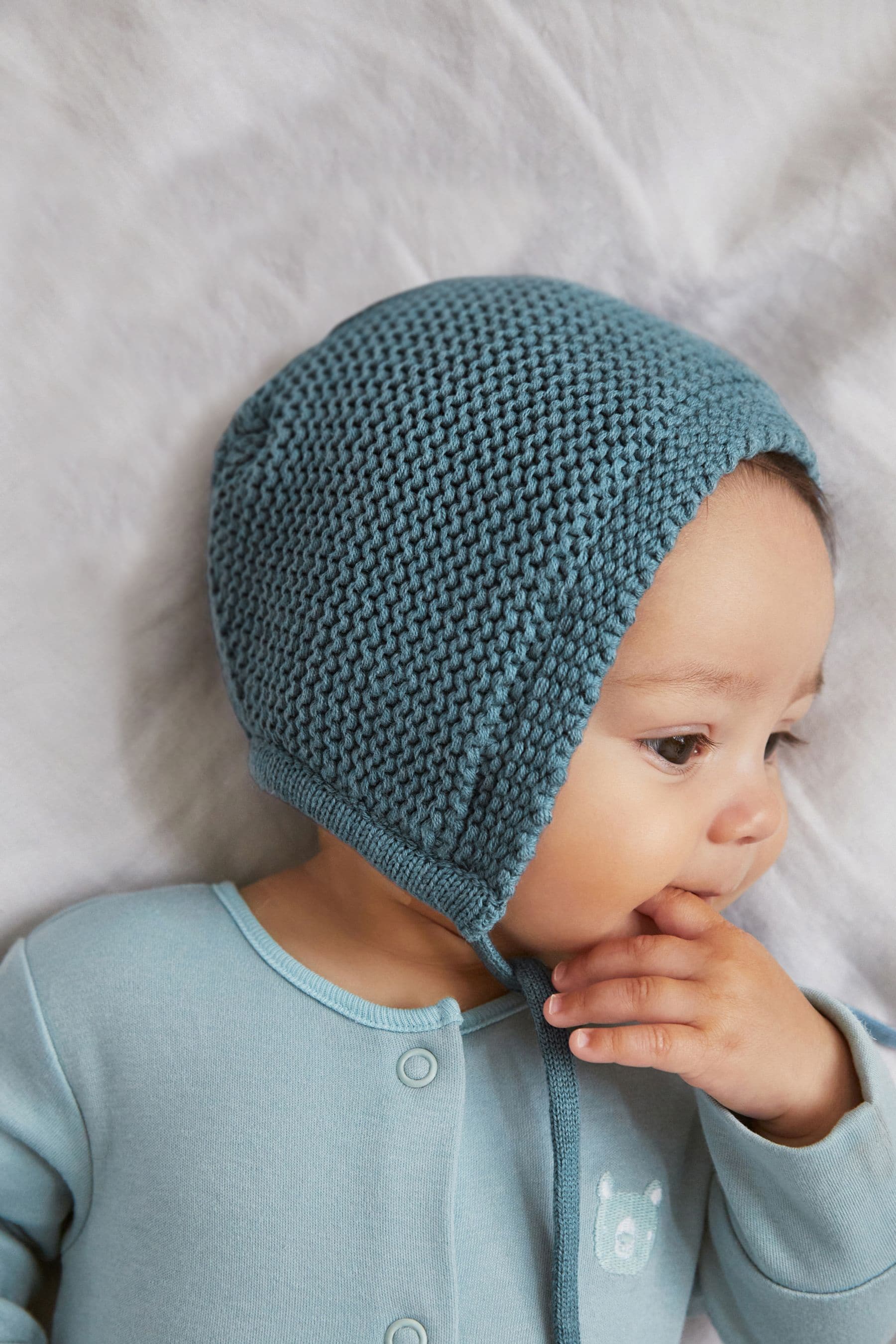 Blue Knitted Bonnet Baby Hat (0mths-2yrs)