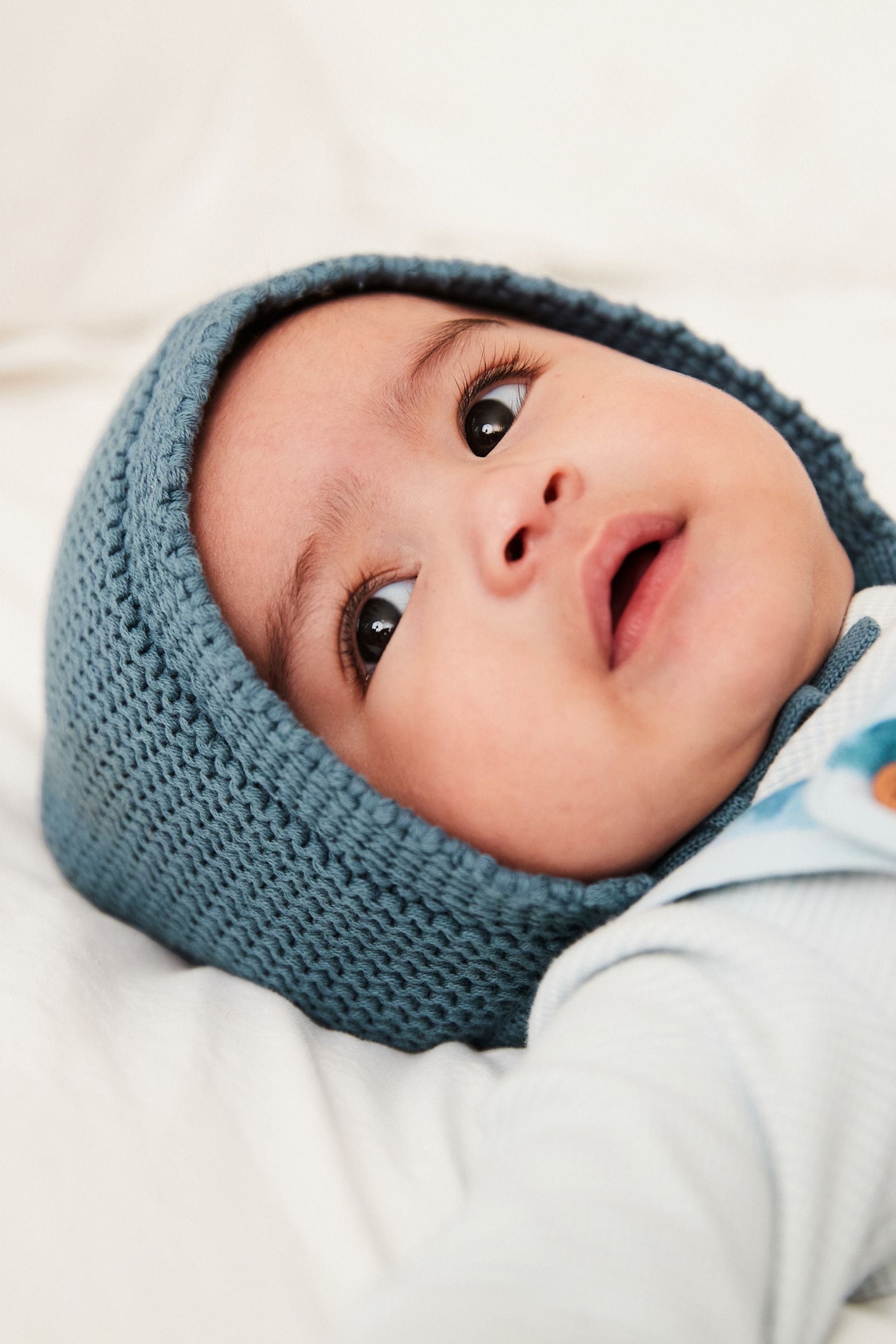 Blue Knitted Bonnet Baby Hat (0mths-2yrs)