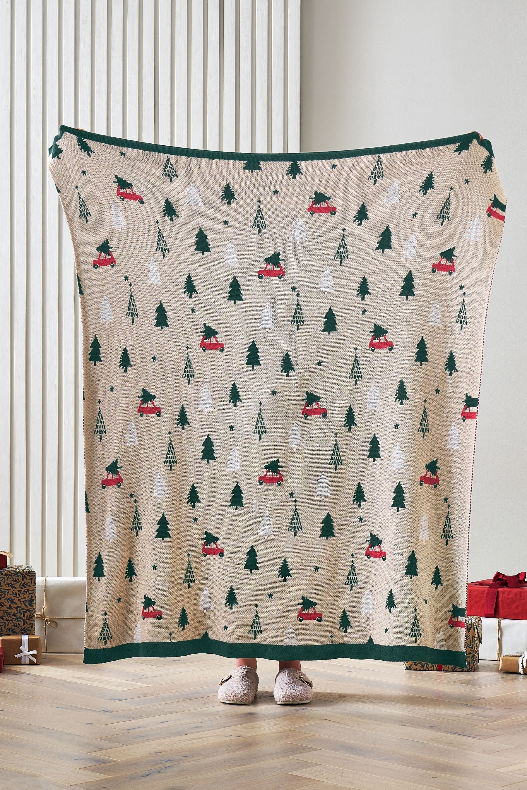 Natural Knitted Christmas Graphic Throw