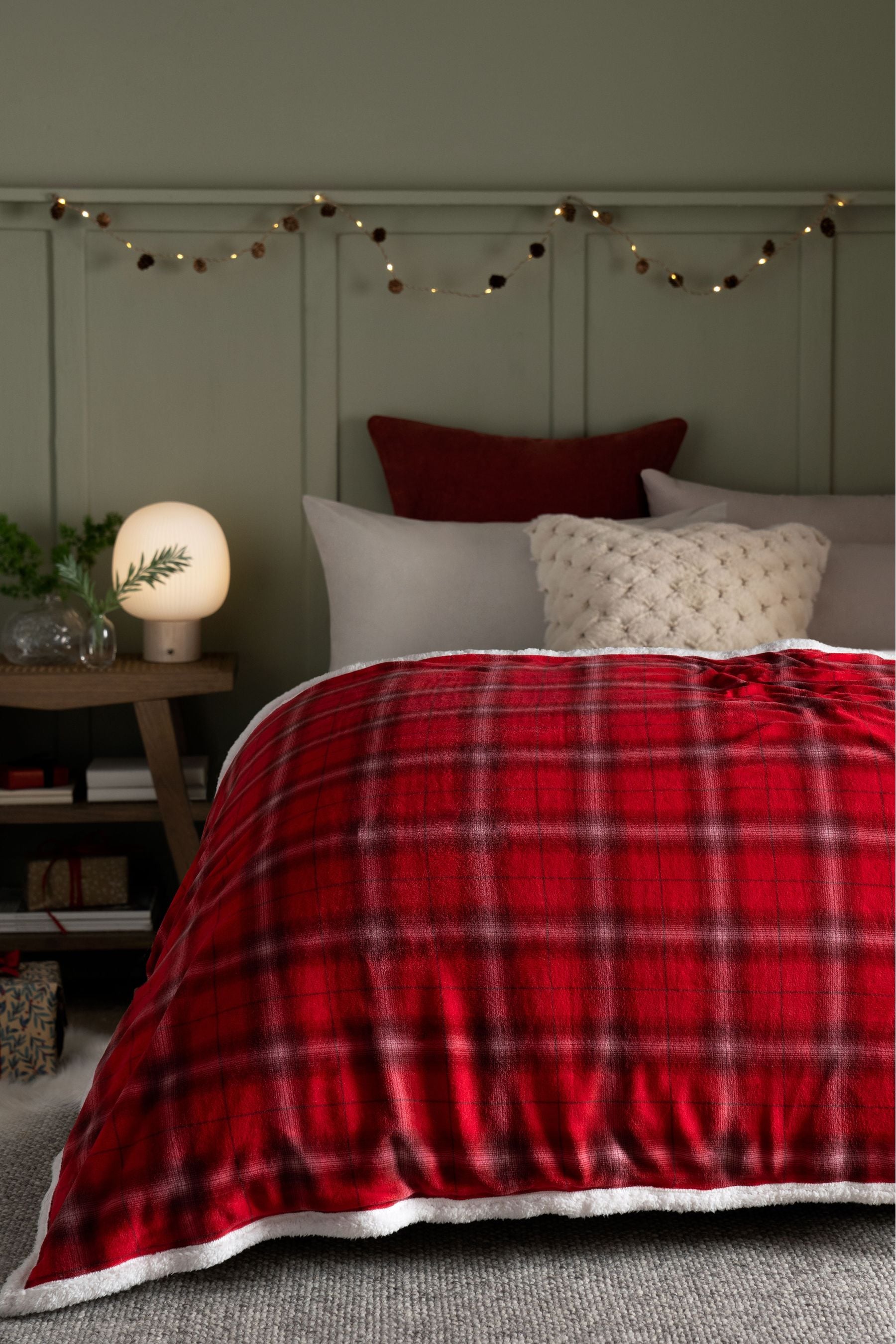 Red Christmas Check Fleece Throw