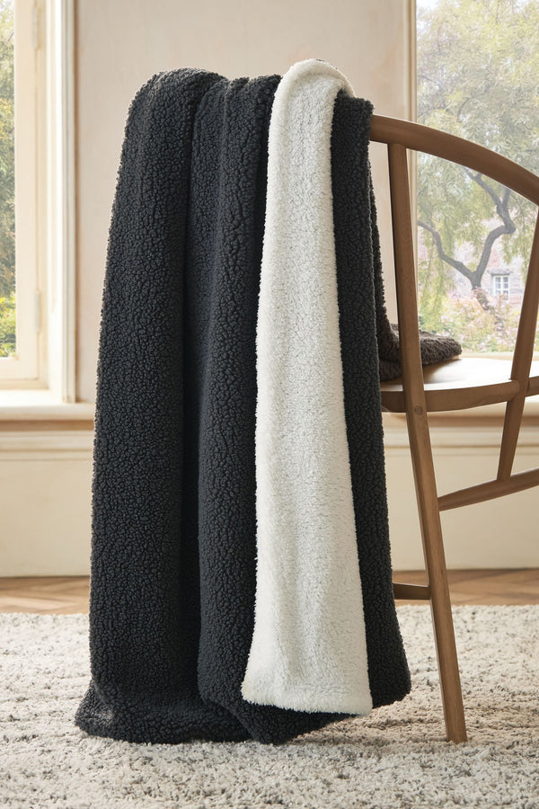 Charcoal Grey Oslo Teddy Borg Fleece Throw